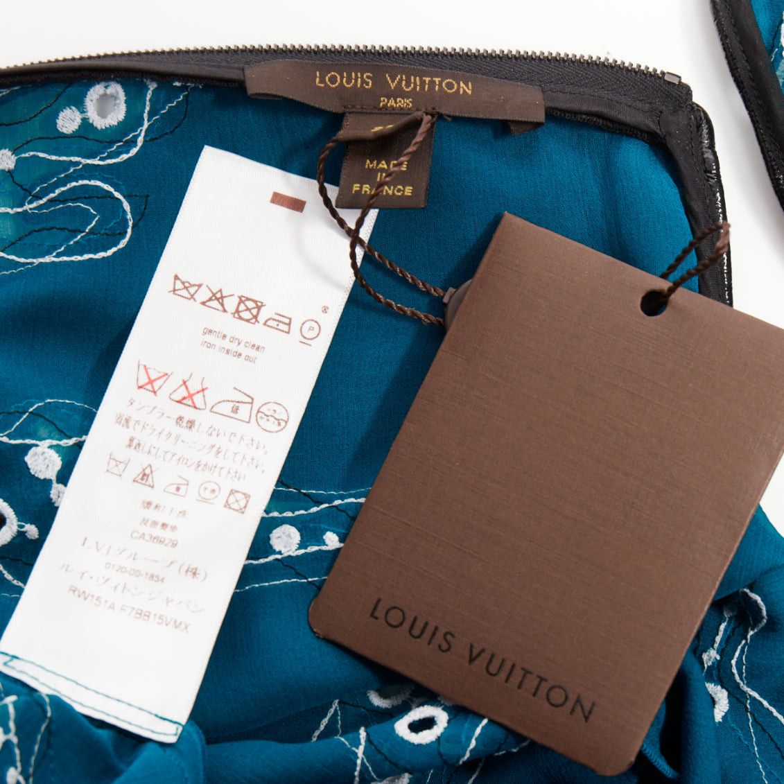 Louis Vuitton LOUIS VUITTON 2015 Runway black blue embroidered anglais scallop hem top FR38 M Size M / US 6-8 / IT 42-44 - 8 Thumbnail