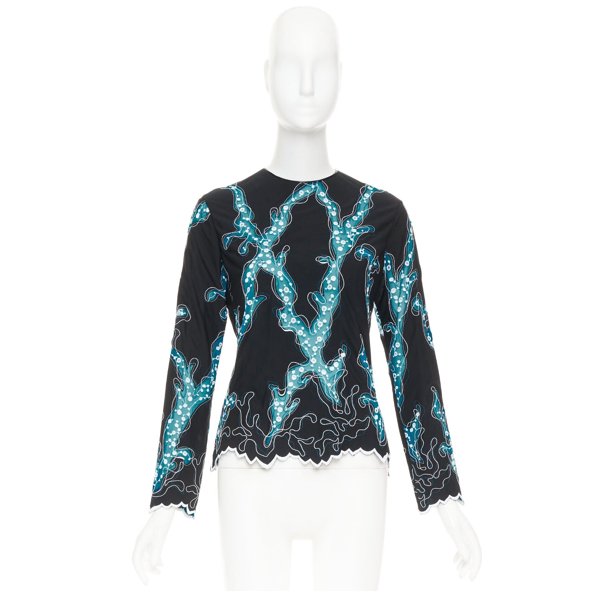 Louis Vuitton LOUIS VUITTON 2015 Runway black blue embroidered anglais scallop hem top FR38 M Size M / US 6-8 / IT 42-44 - 9 Thumbnail
