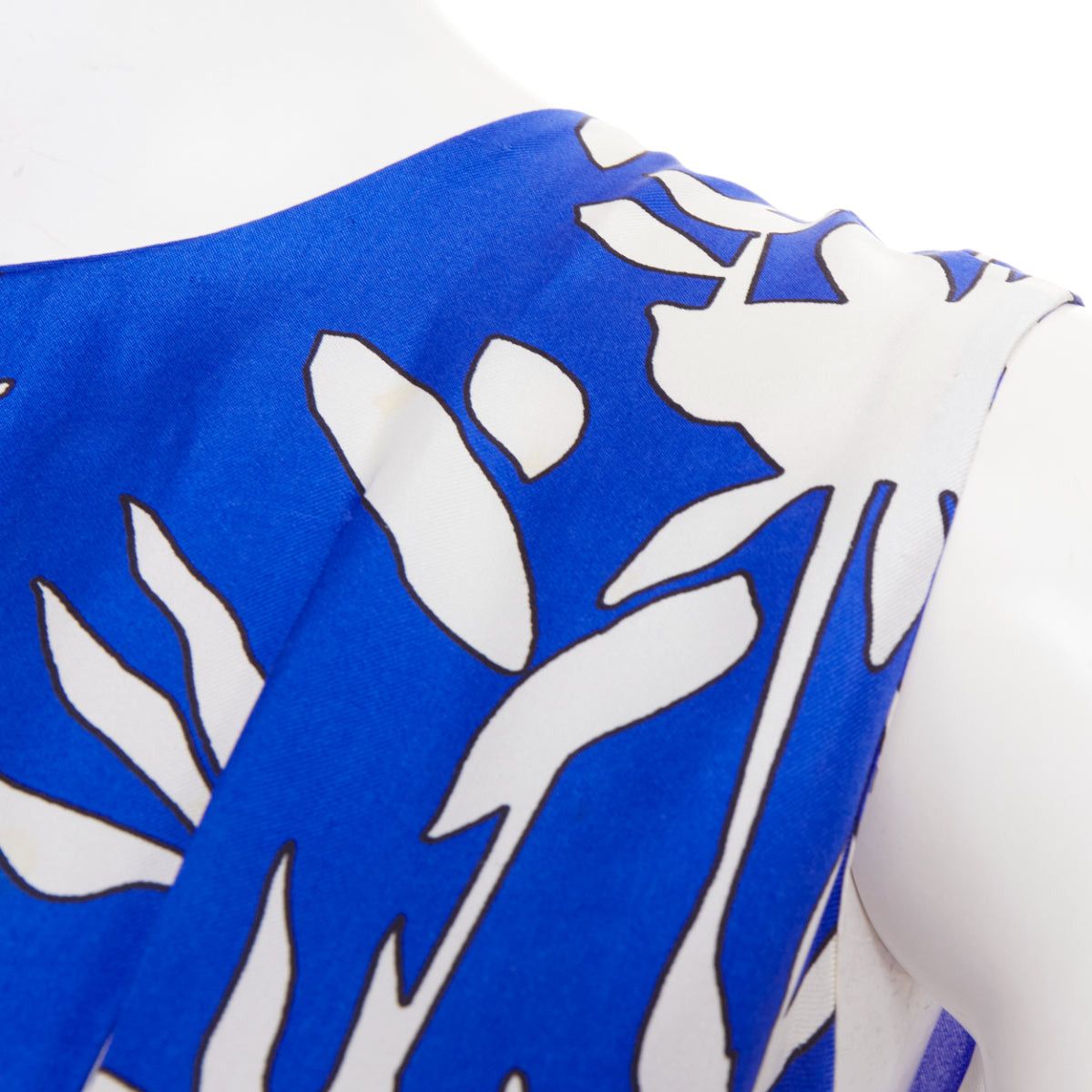 Marni MARNI eletric blue white 100% silk abstrct floral print pleated sheath dress IT42 M Size M / US 6-8 / IT 42-44 - 8 Thumbnail