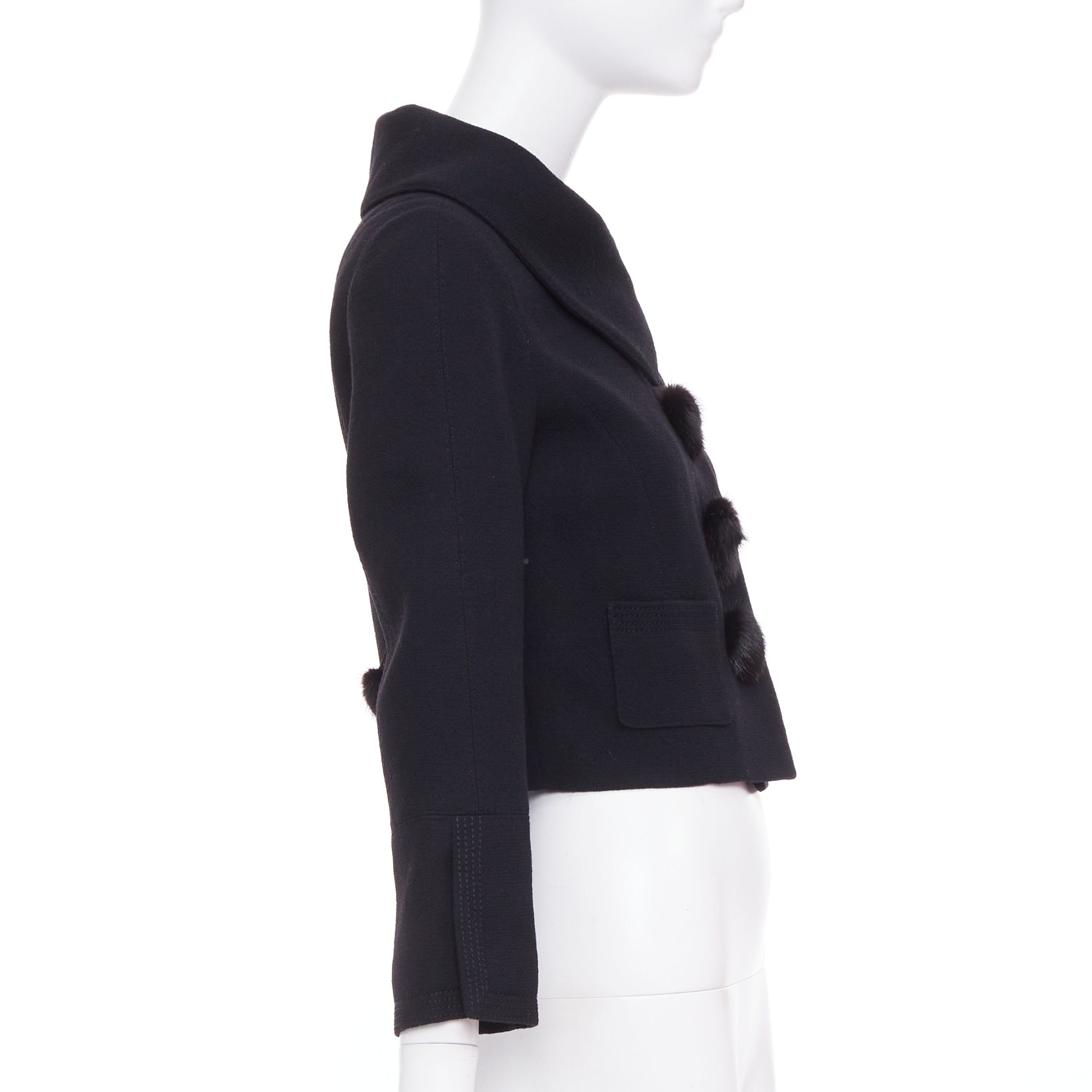 Louis Vuitton LOUIS VUITTON 2007 black wool crepe Mink fur button cropped jacket FR38 M Size M / US 6-8 / IT 42-44 - 5 Thumbnail