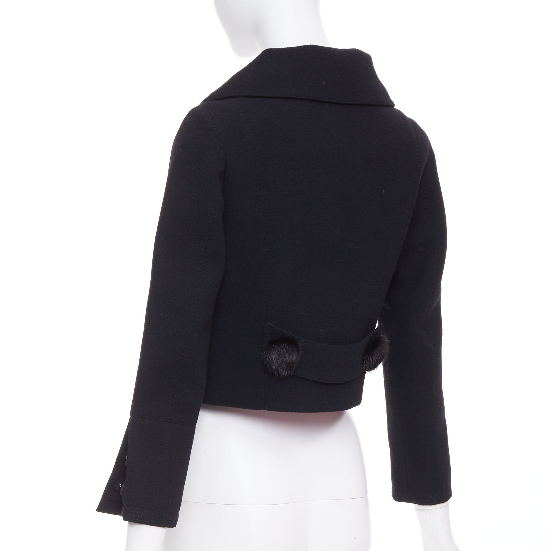 Louis Vuitton LOUIS VUITTON 2007 black wool crepe Mink fur button cropped jacket FR38 M Size M / US 6-8 / IT 42-44 - 7 Thumbnail