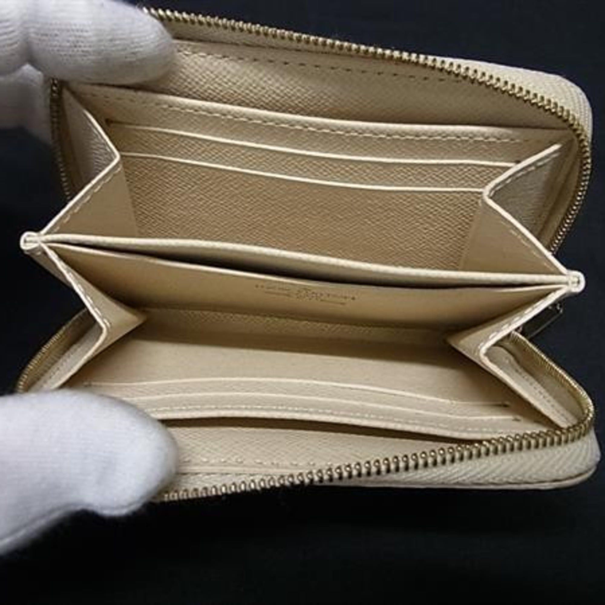 Louis Vuitton Louis Vuitton Wallet/Coin Case Zippy Coin Purse N63069 White Damier Azur Men's Women's Size ONE SIZE - 3 Thumbnail