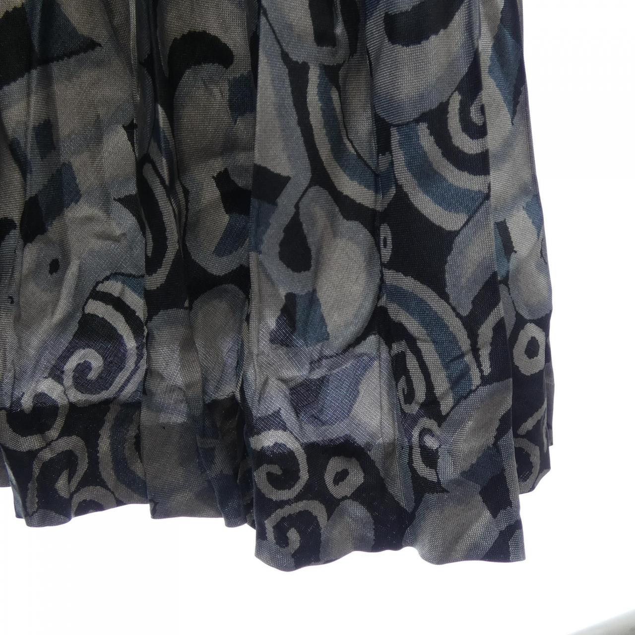Issey Miyake Issey Miyake Issey Miyake Skirt Textile Skirts IM14FG949 DUTY FREE for USA Size ONE SIZE - 5 Thumbnail