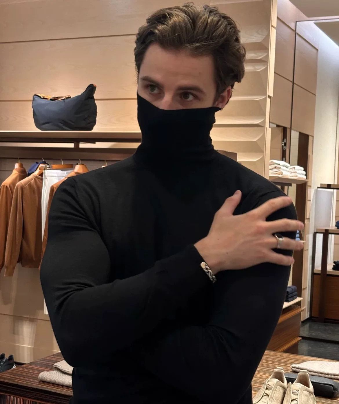 Balenciaga Balenciaga Runway Black Wool Turtleneck Size US XXS / EU 40 - 7 Thumbnail
