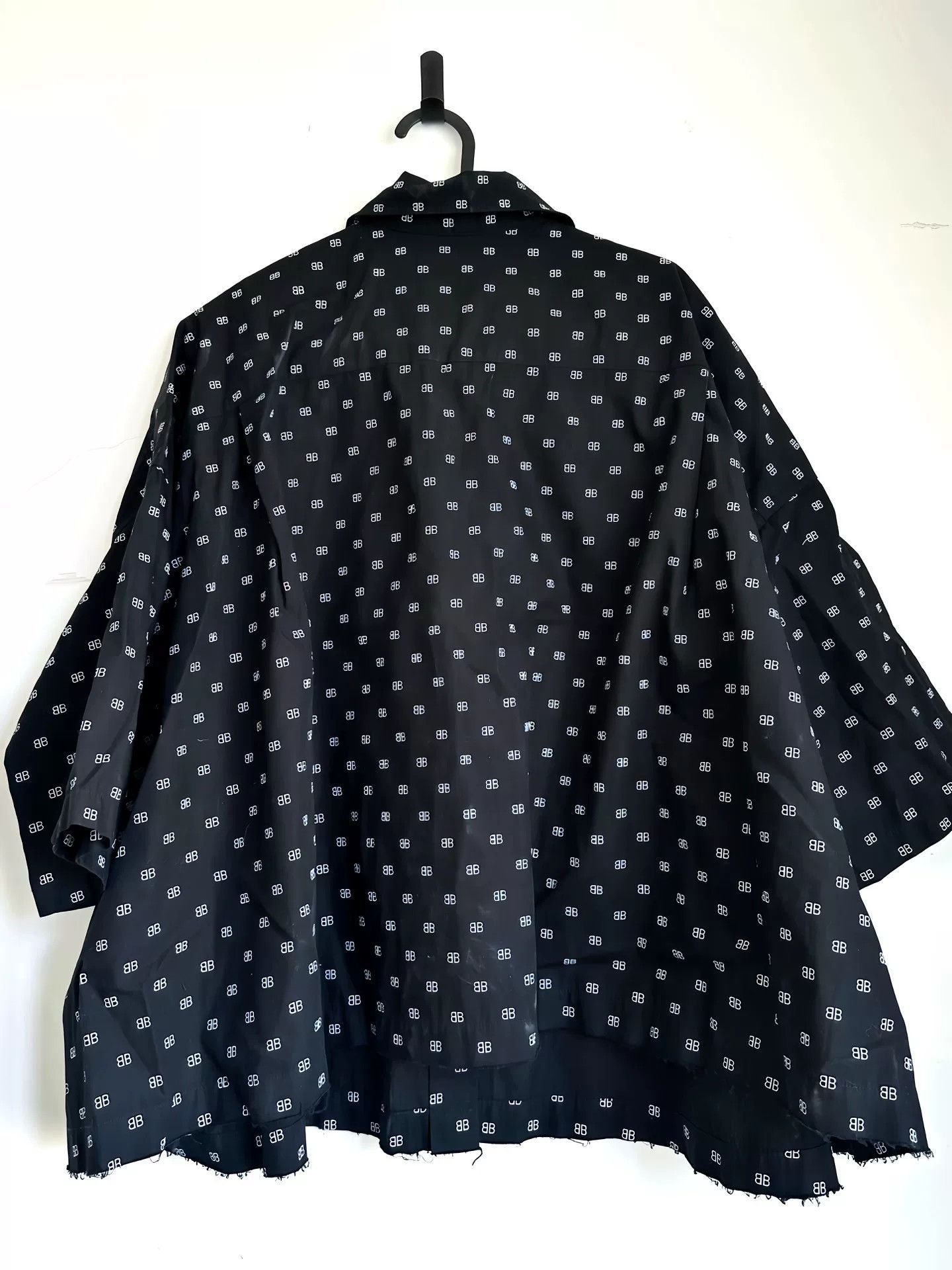 Balenciaga Balenciaga SS19 BLNCG Logo Short-Sleeve Shirt Size XXS / US 00 / IT 34 - 2 Thumbnail