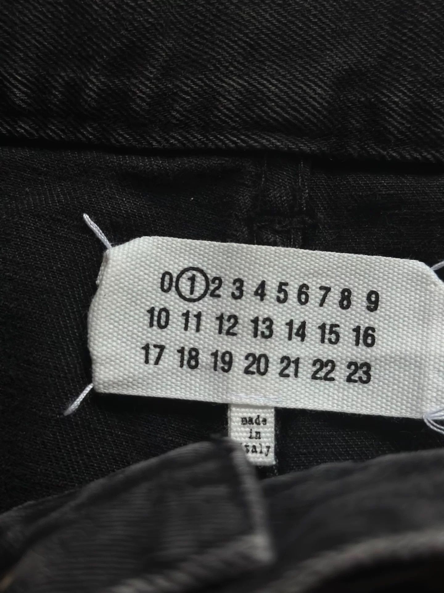 Maison Margiela Maison Margiela 20 Show Distressed Jeans Size US 28 / EU 44 - 8 Thumbnail
