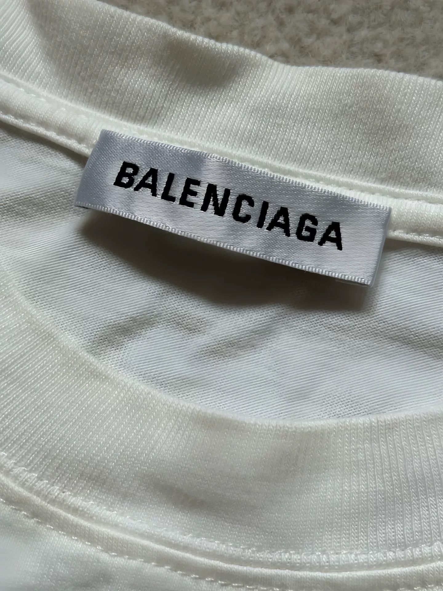 Balenciaga Balenciaga Irregular Logo Short-Sleeve T-Shirt Size US XS / EU 42 / 0 - 3 Thumbnail