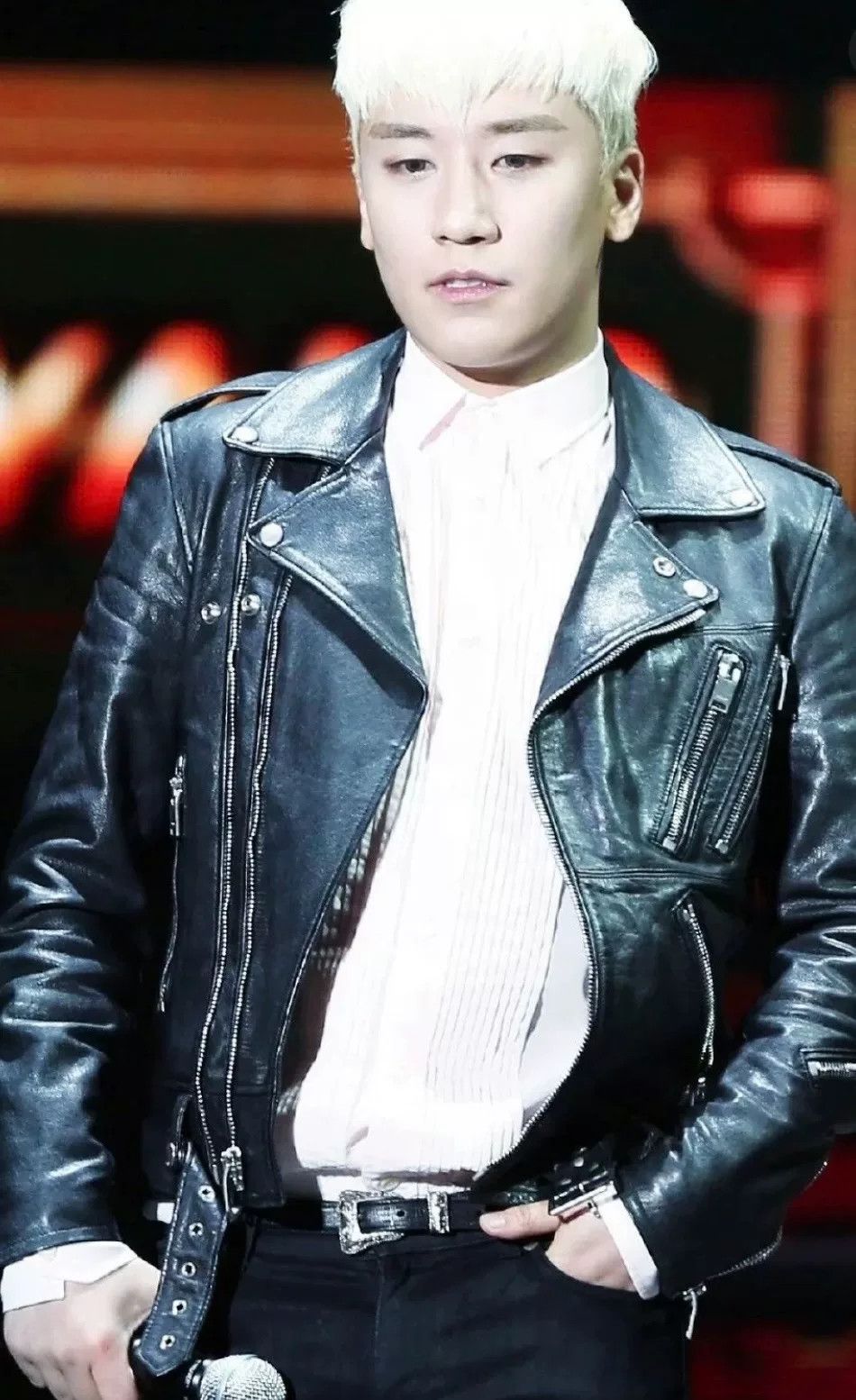 Acne Studios Acne Studios Strappy Runway Leather Jacket Size XS / US 0-2 / IT 36-38 - 9 Thumbnail