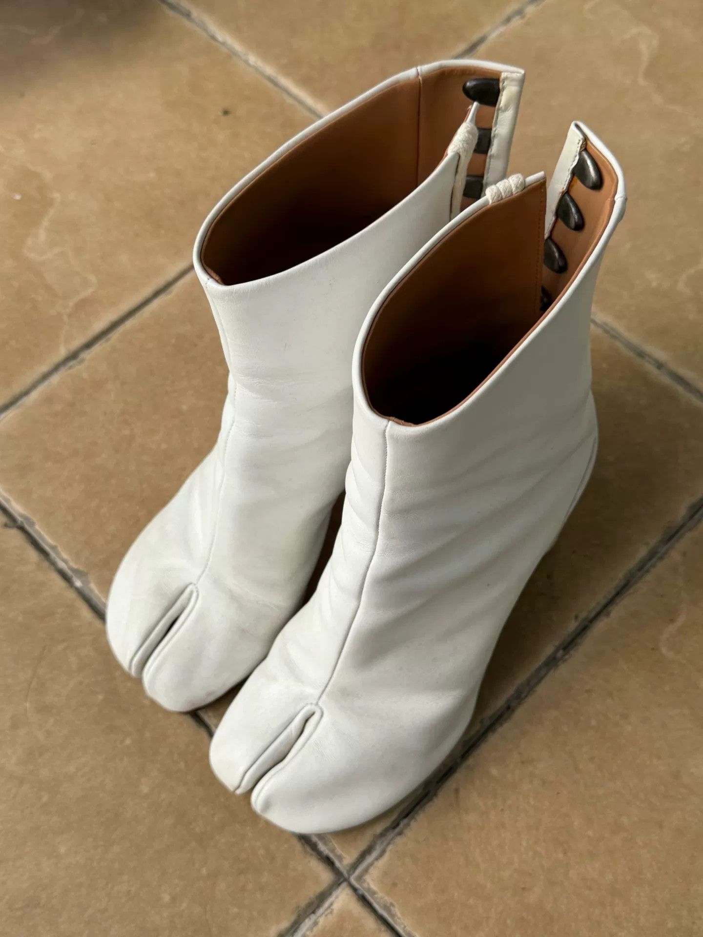Maison Margiela Maison Margiela Tabi Split-Toe Short Boots Size US 5.5 / IT 35.5 - 3 Thumbnail