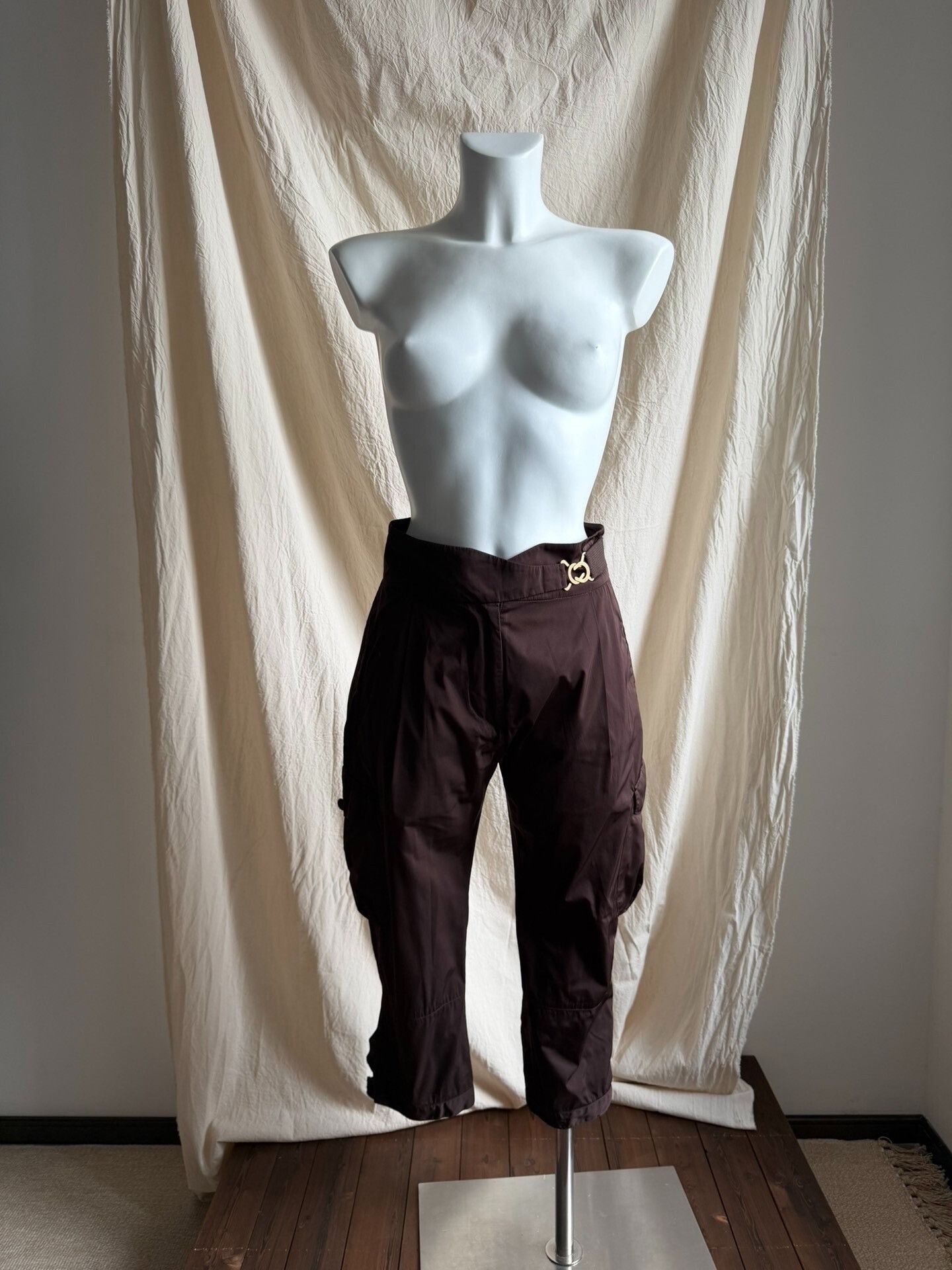 Ermanno Scervino Ermanno Scervino Brown Satin Cropped Pants Size 28" / US 6 / IT 42 - 2 Thumbnail