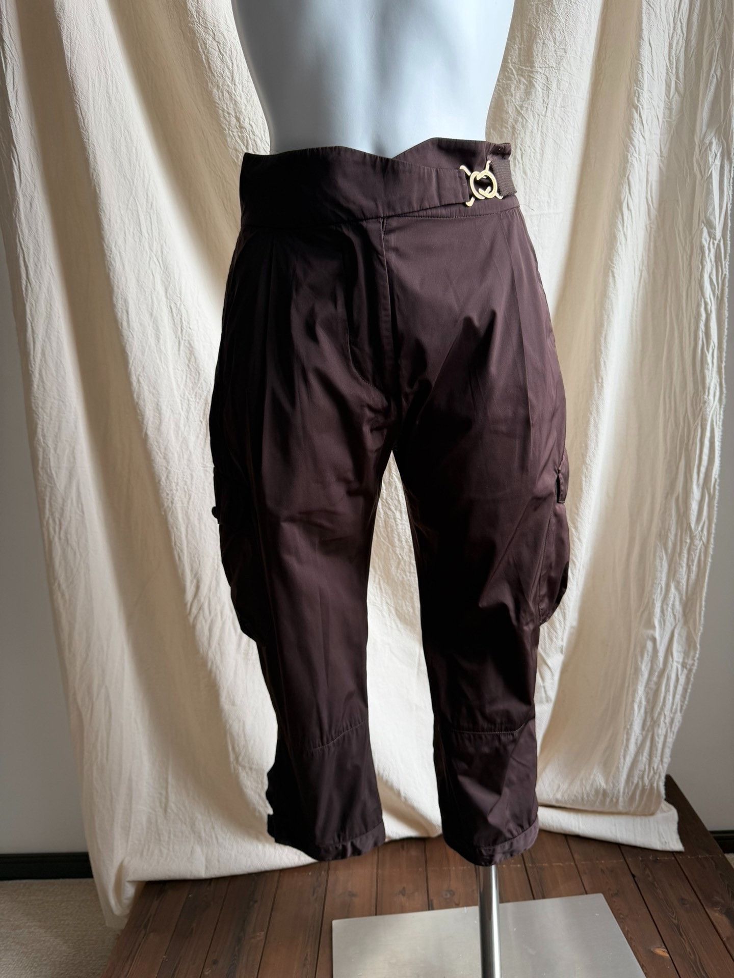 Ermanno Scervino Ermanno Scervino Brown Satin Cropped Pants Size 28" / US 6 / IT 42 - 7 Thumbnail