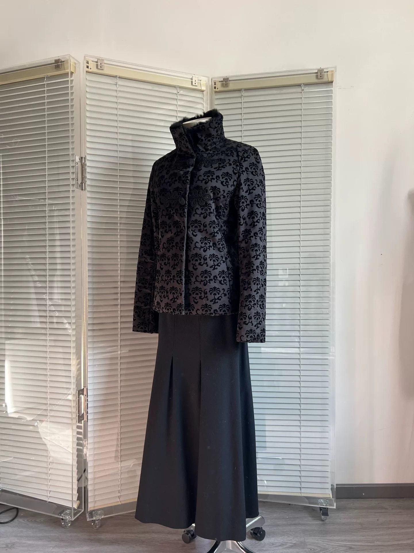 Vivienne Tam Vivienne Tam Flocked Print Chinese Button Coat Size S / US 4 / IT 40 - 5 Thumbnail