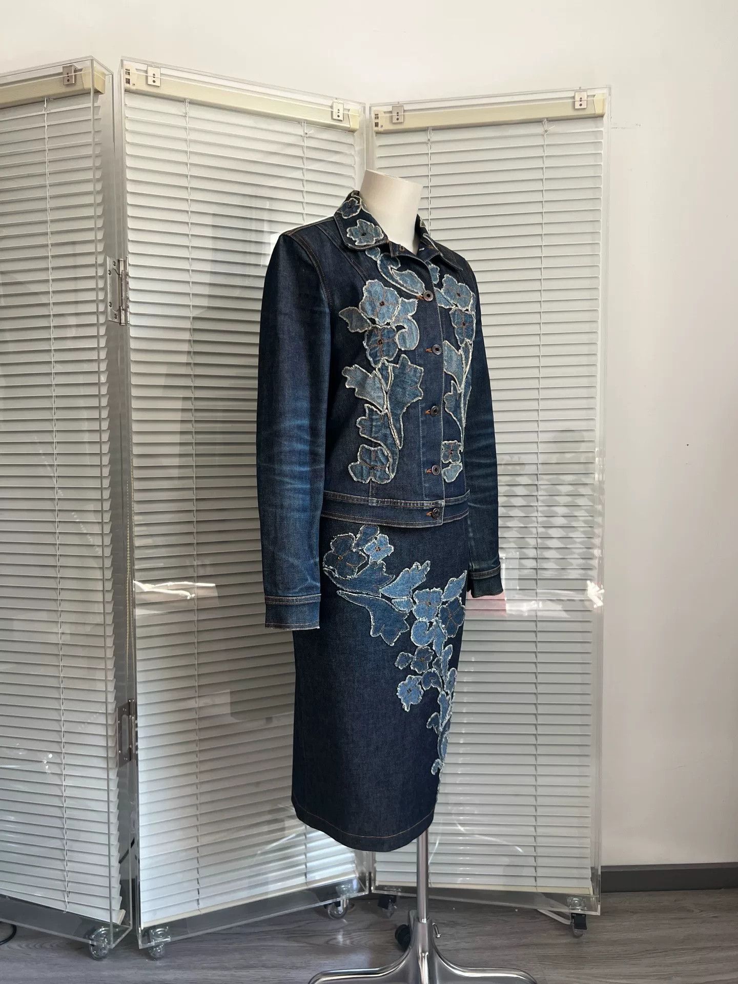 Moschino MOSCHINO Classic Vintage Patch Denim Set Size S / US 4 / IT 40 - 5 Thumbnail