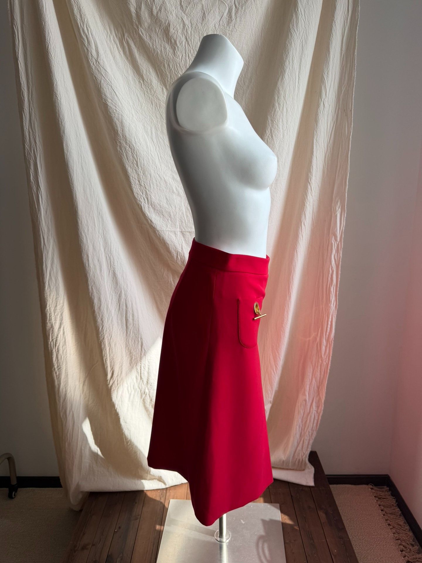 Moschino MOSCHINO Red Midi Skirt Size 27" / US 4 / IT 40 - 5 Thumbnail