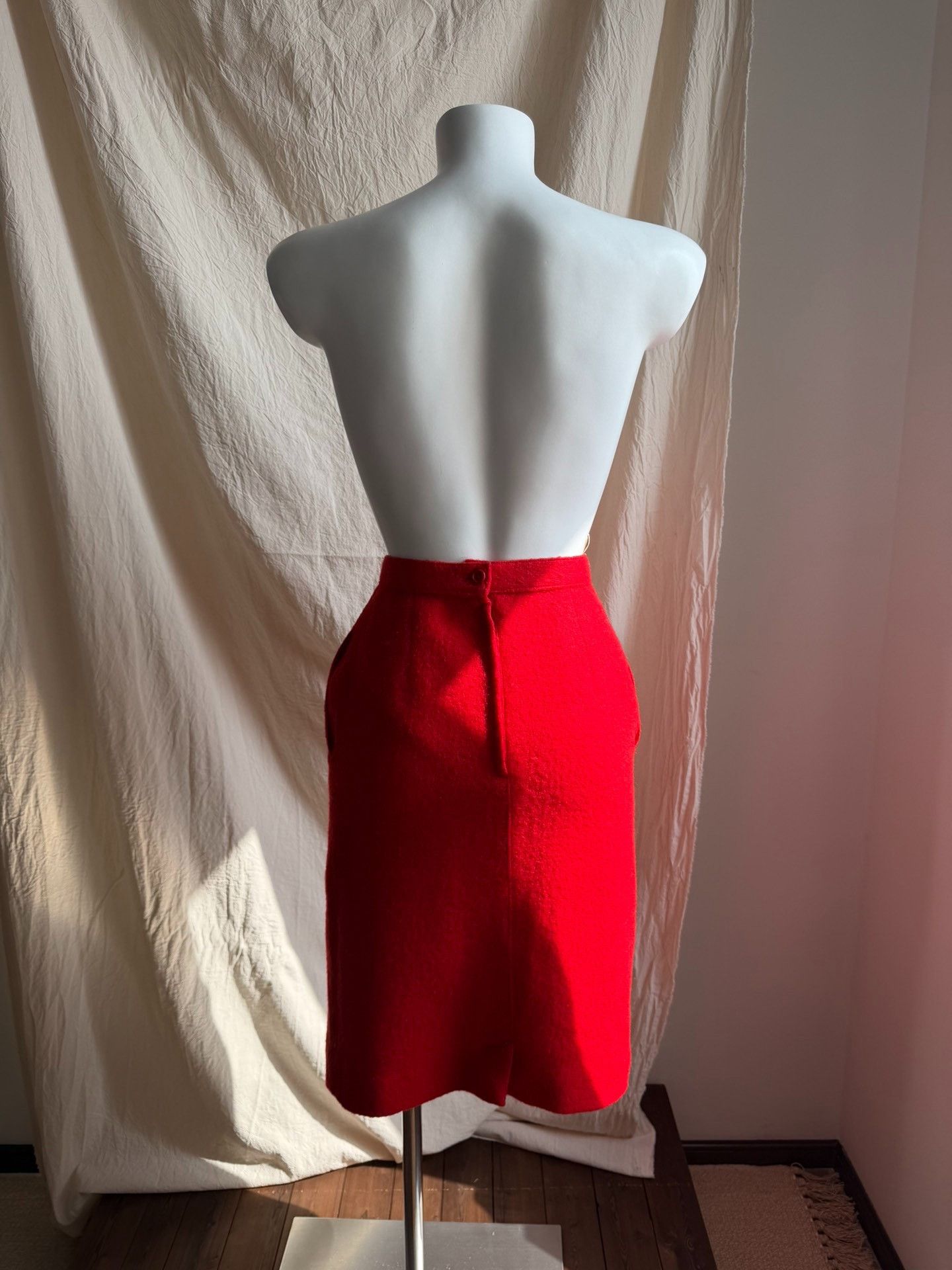 Issey Miyake ISSEYsport Red Wool Midi Skirt Size 25" / US 0 / IT 36 - 6 Thumbnail