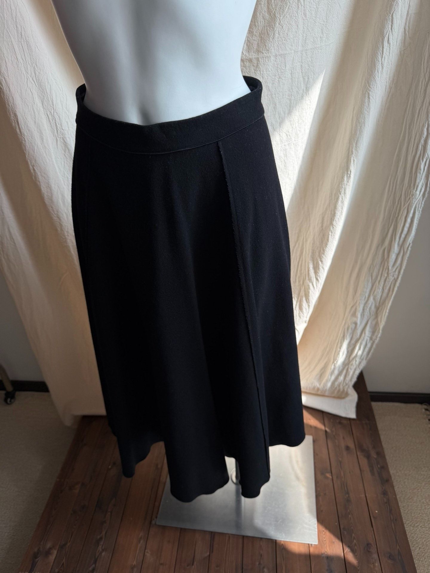 Weekend Max Mara S Max Mara Wool Black Flared Skirt Size 34" / US 12 / IT 48 - 2 Thumbnail