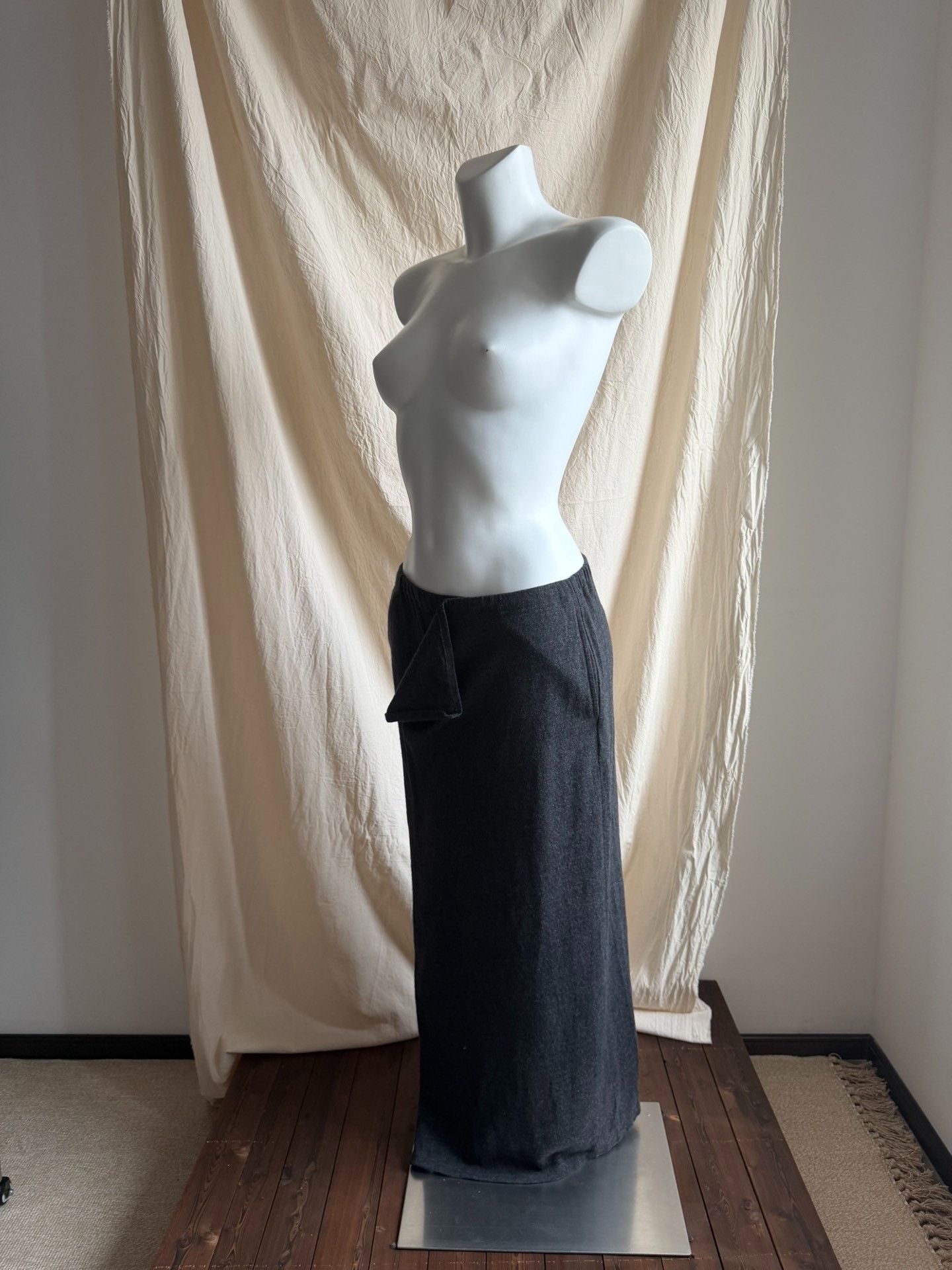 Yohji Yamamoto Y'sforliving Charcoal Wool Midi Skirt Size 42" / US 20 - 3 Thumbnail