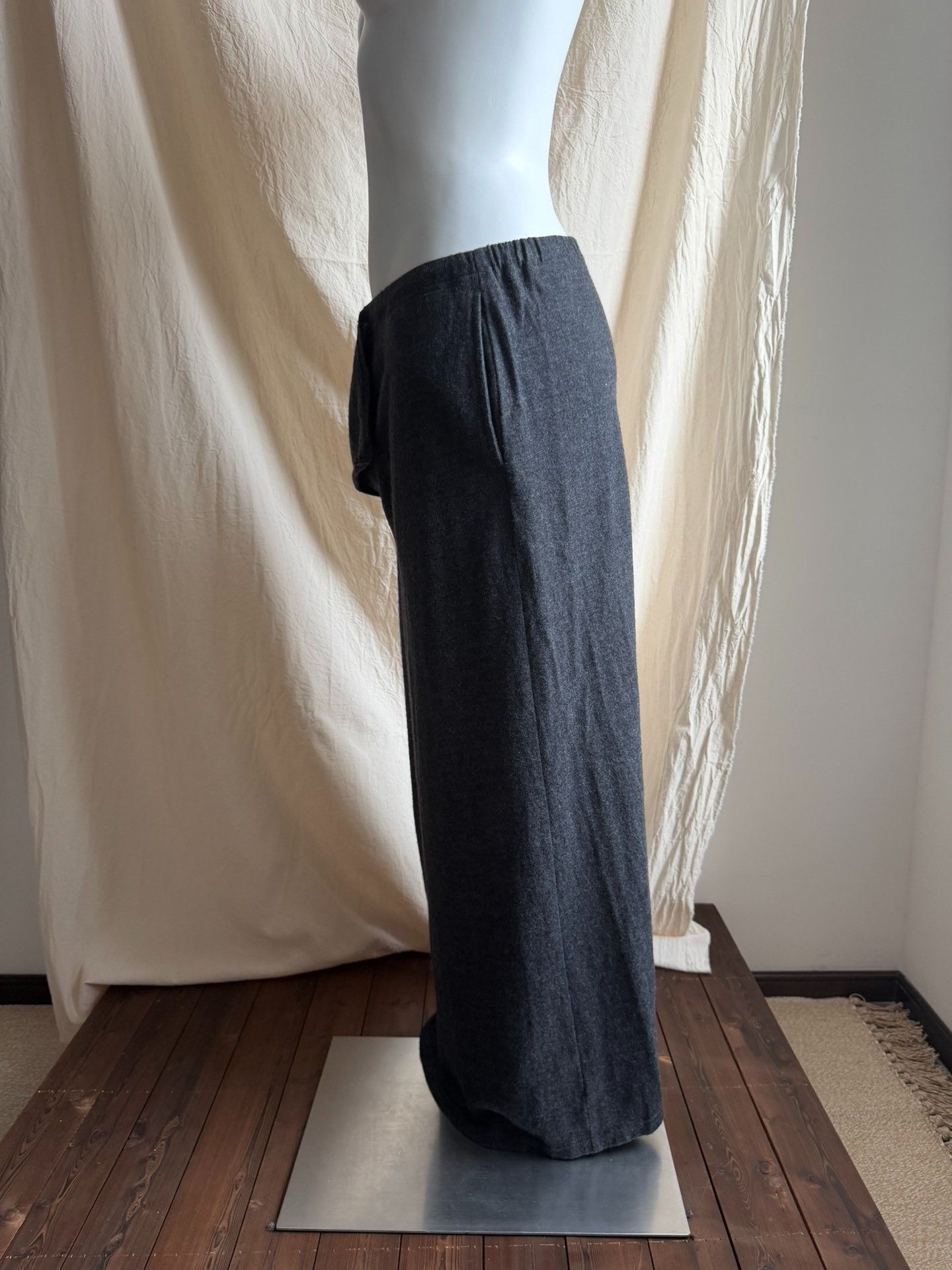 Yohji Yamamoto Y'sforliving Charcoal Wool Midi Skirt Size 42" / US 20 - 4 Thumbnail
