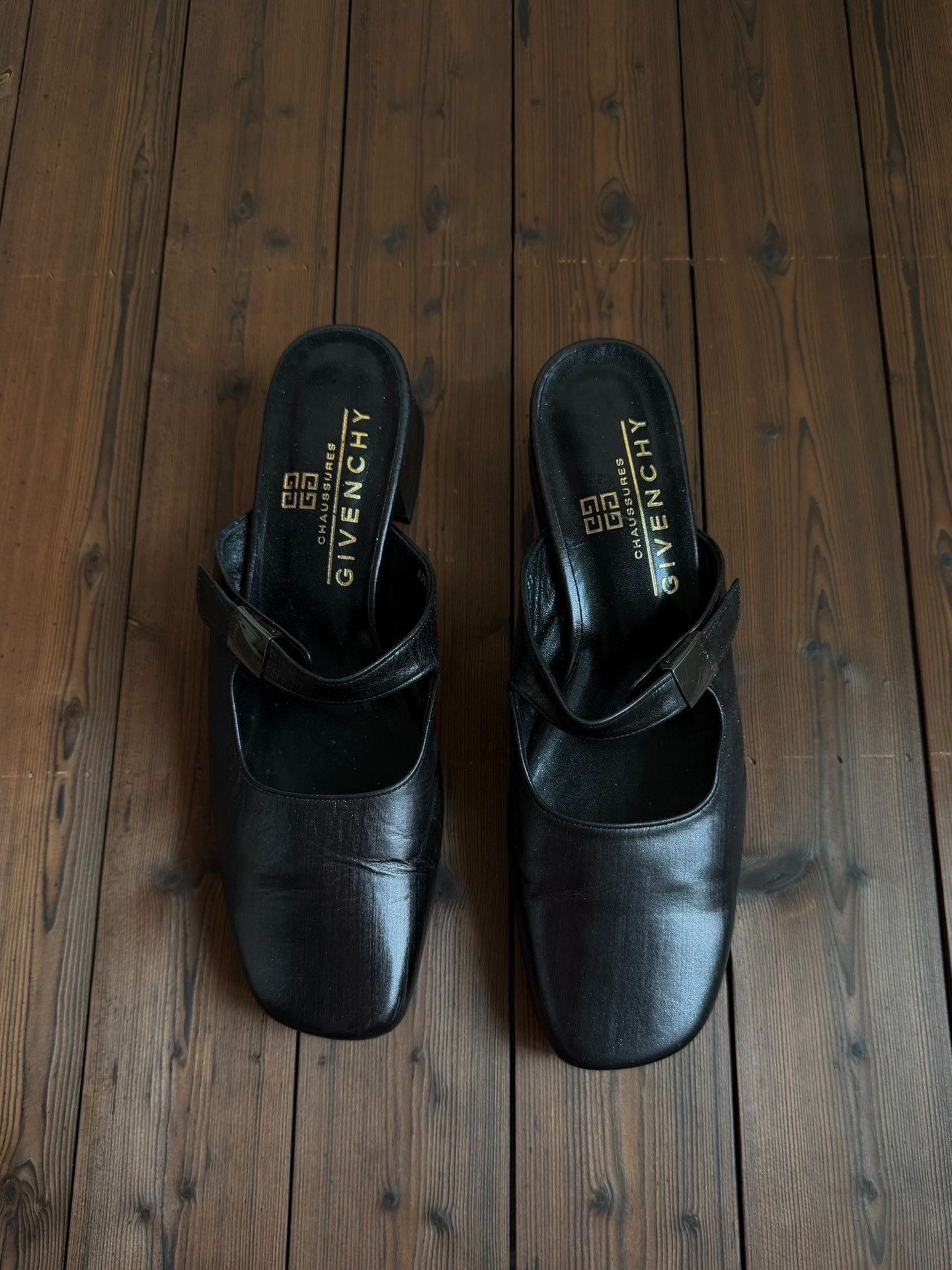 Givenchy Givenchy Vintage Black Leather Glitter Low-Heel Mules Size US 6 / IT 36 - 6 Thumbnail