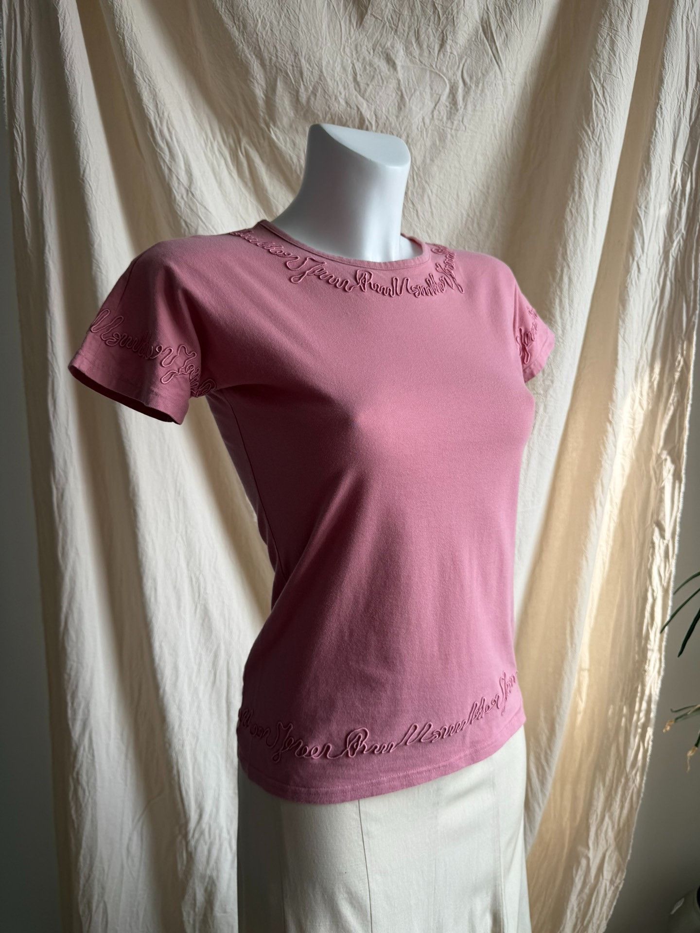 Jean Paul Gaultier Jean Paul Gaultier Embroidered Batwing Pink T-shirt Size S / US 4 / IT 40 - 4 Thumbnail