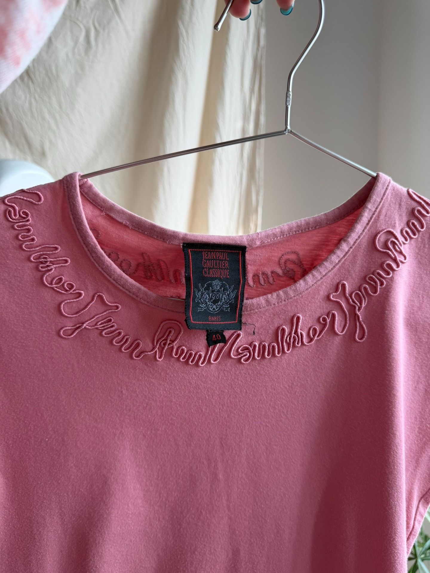 Jean Paul Gaultier Jean Paul Gaultier Embroidered Batwing Pink T-shirt Size S / US 4 / IT 40 - 8 Thumbnail