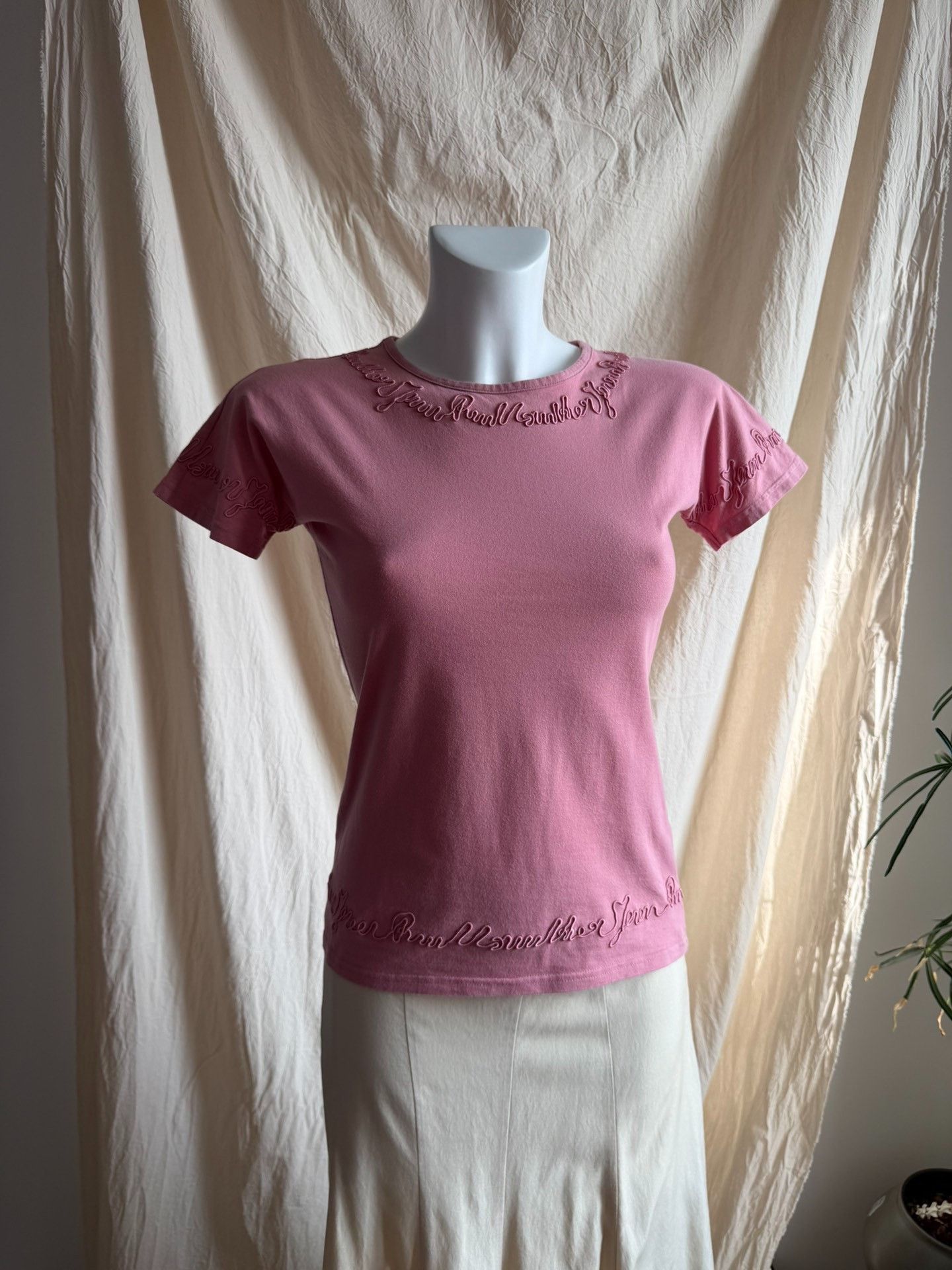 Jean Paul Gaultier Jean Paul Gaultier Embroidered Batwing Pink T-shirt Size S / US 4 / IT 40 - 2 Thumbnail