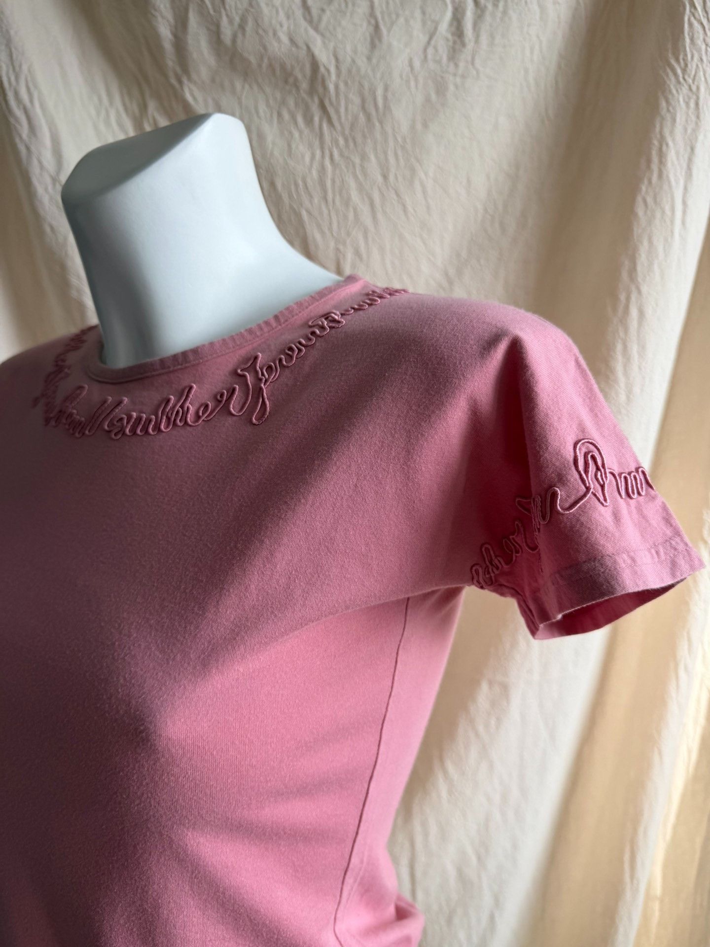 Jean Paul Gaultier Jean Paul Gaultier Embroidered Batwing Pink T-shirt Size S / US 4 / IT 40 - 7 Thumbnail