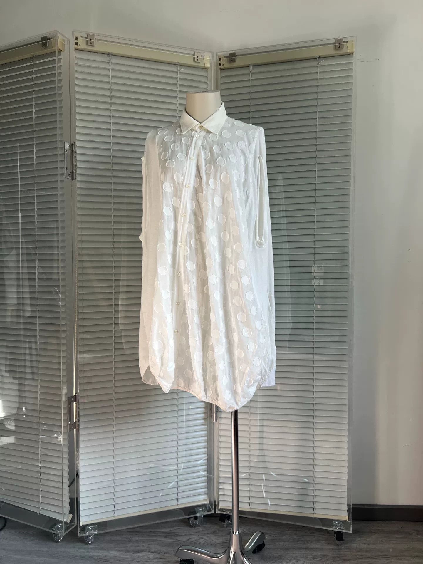 gomme GOMME Polka Dot Sleeveless Cape Shirt Size M / US 6-8 / IT 42-44 - 5 Thumbnail