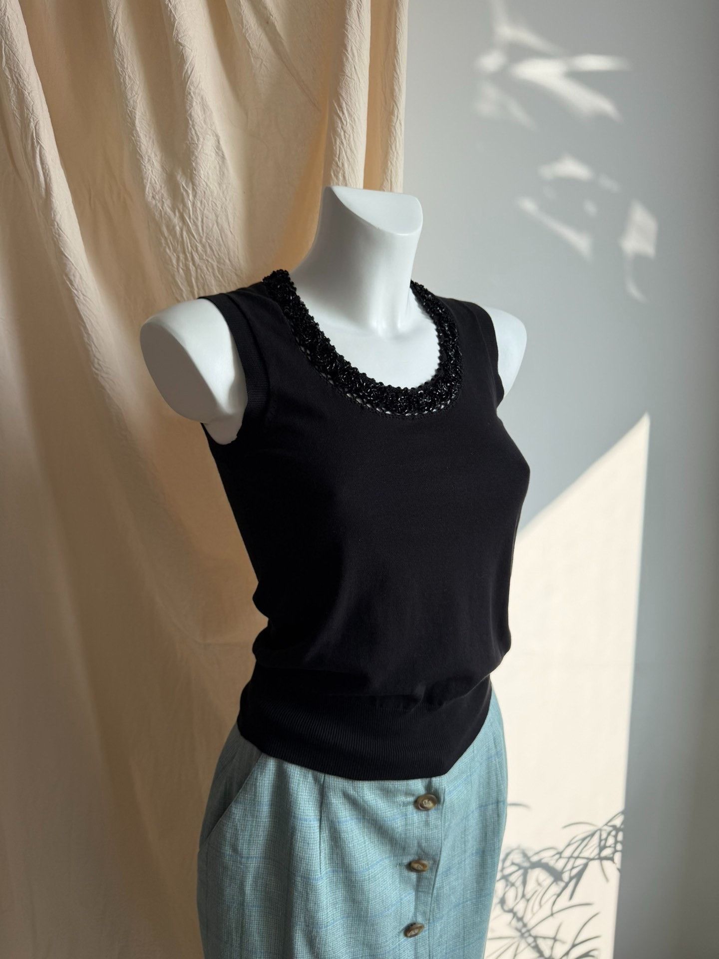 Dolce & Gabbana D&G Beaded Collar Cotton Knit Two-Piece Size S / US 4 / IT 40 - 6 Thumbnail