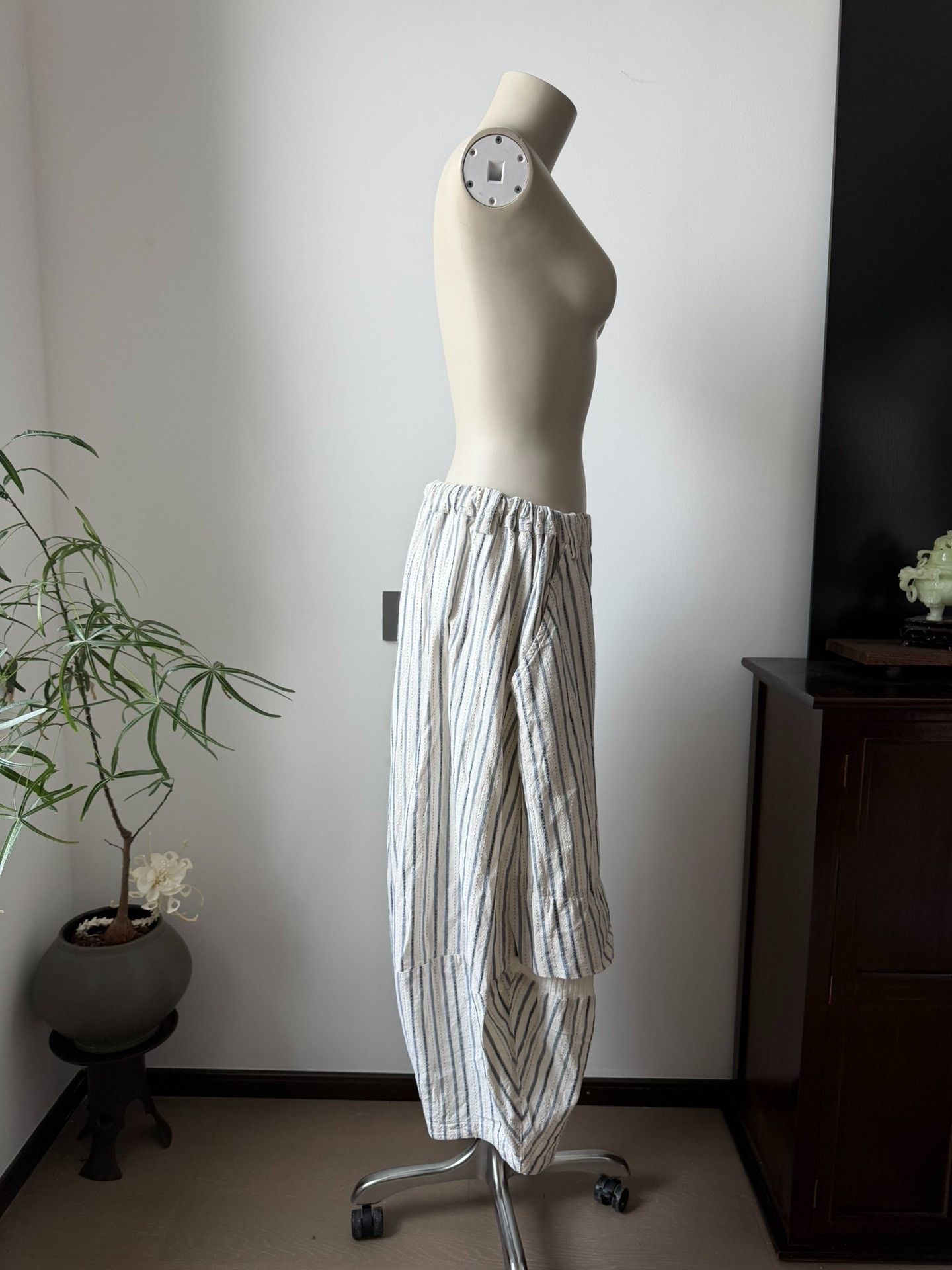 Mou Moyuru Striped Cuffed Lantern Pants Size 32" / US 10 / IT 46 - 4 Thumbnail