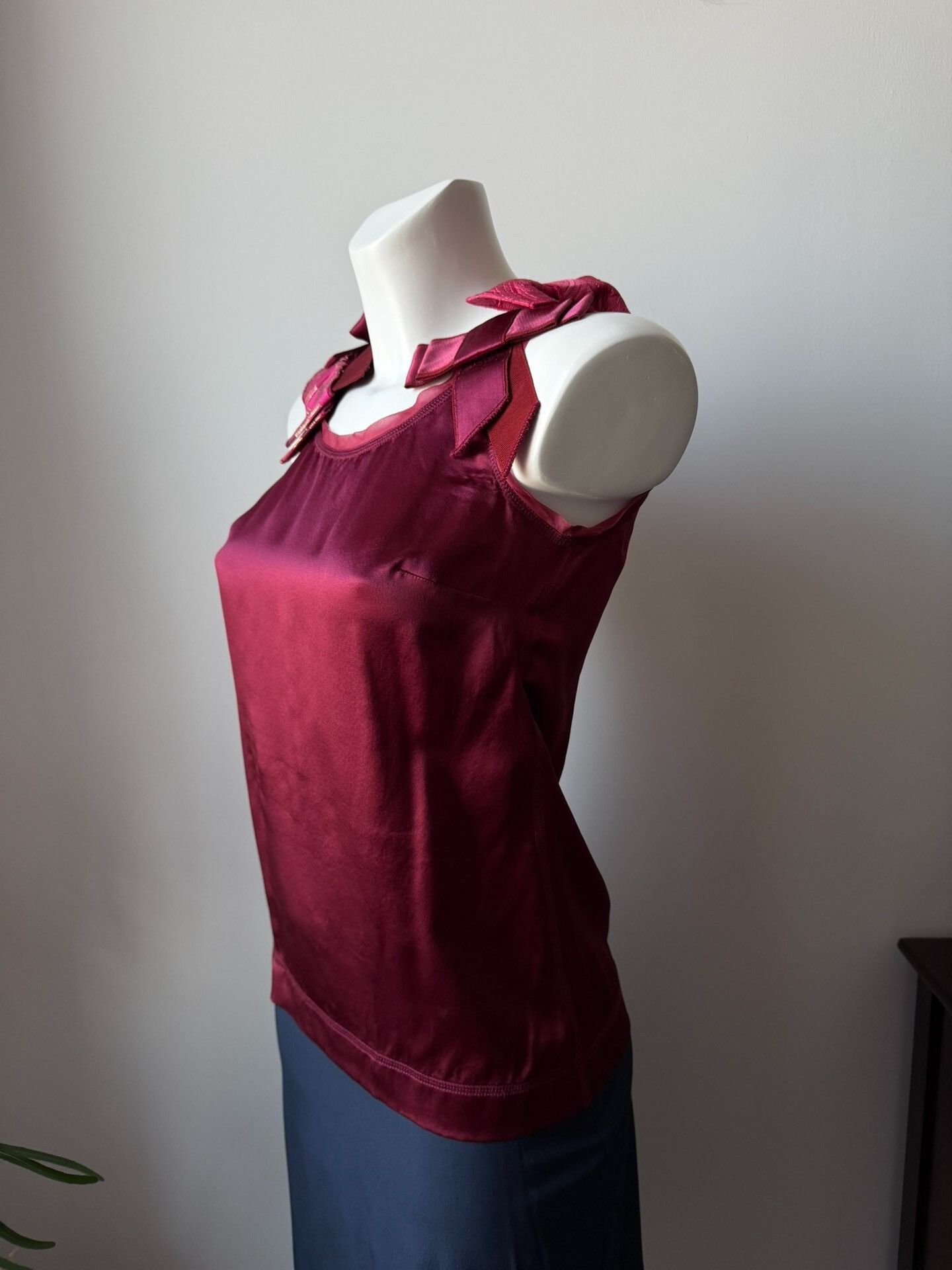 Dolce & Gabbana Dolce & Gabbana Burgundy Silk Vest Size XS / US 0-2 / IT 36-38 - 7 Thumbnail
