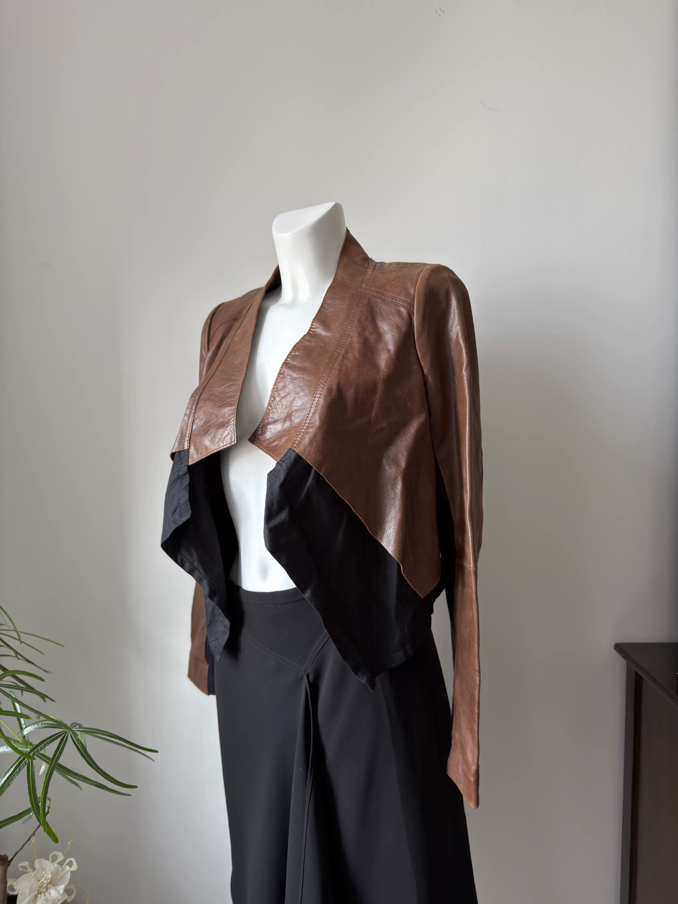 Bcbgmaxazria BCBG Brown Lambskin Spliced Jacket Size S / US 4 / IT 40 - 5 Thumbnail