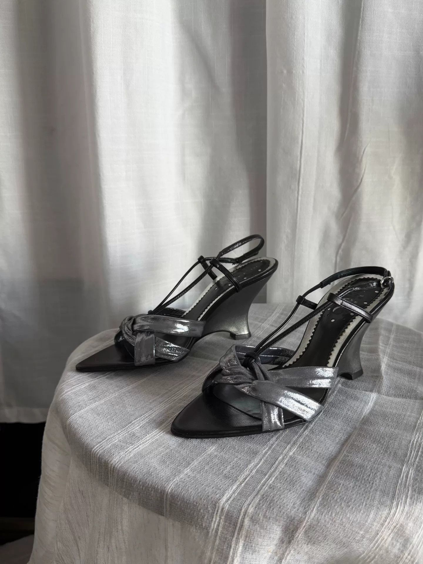Morgano Morgan Cyber Silver Wedge Heels Size US 7 / IT 37 - 3 Thumbnail