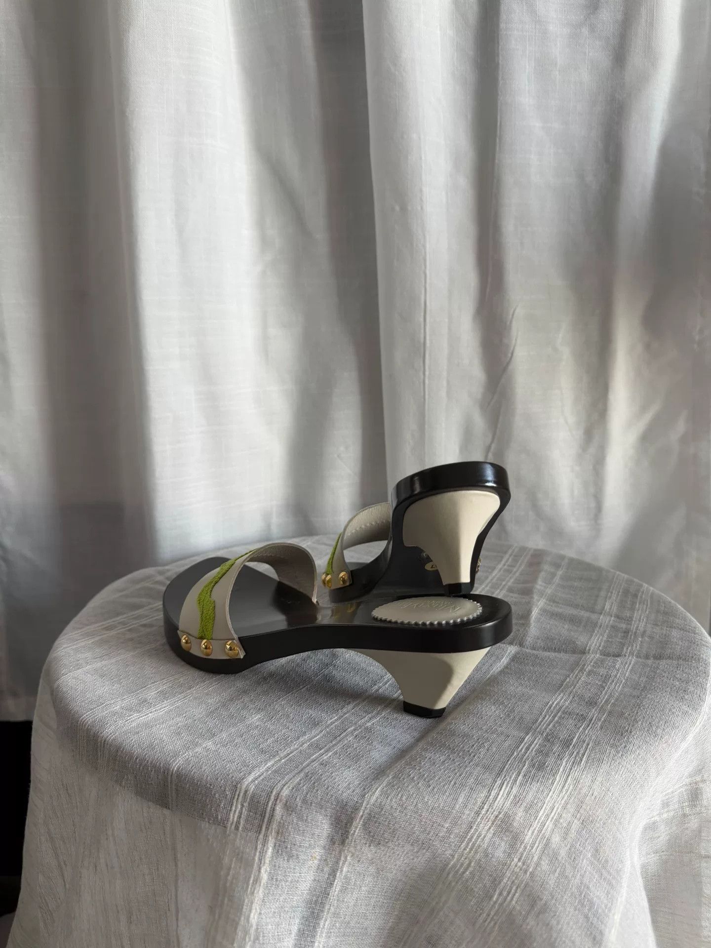 Max Mara MAXMARA Vintage Wooden Low-Heel Sandals Size US 6 / IT 36 - 5 Thumbnail