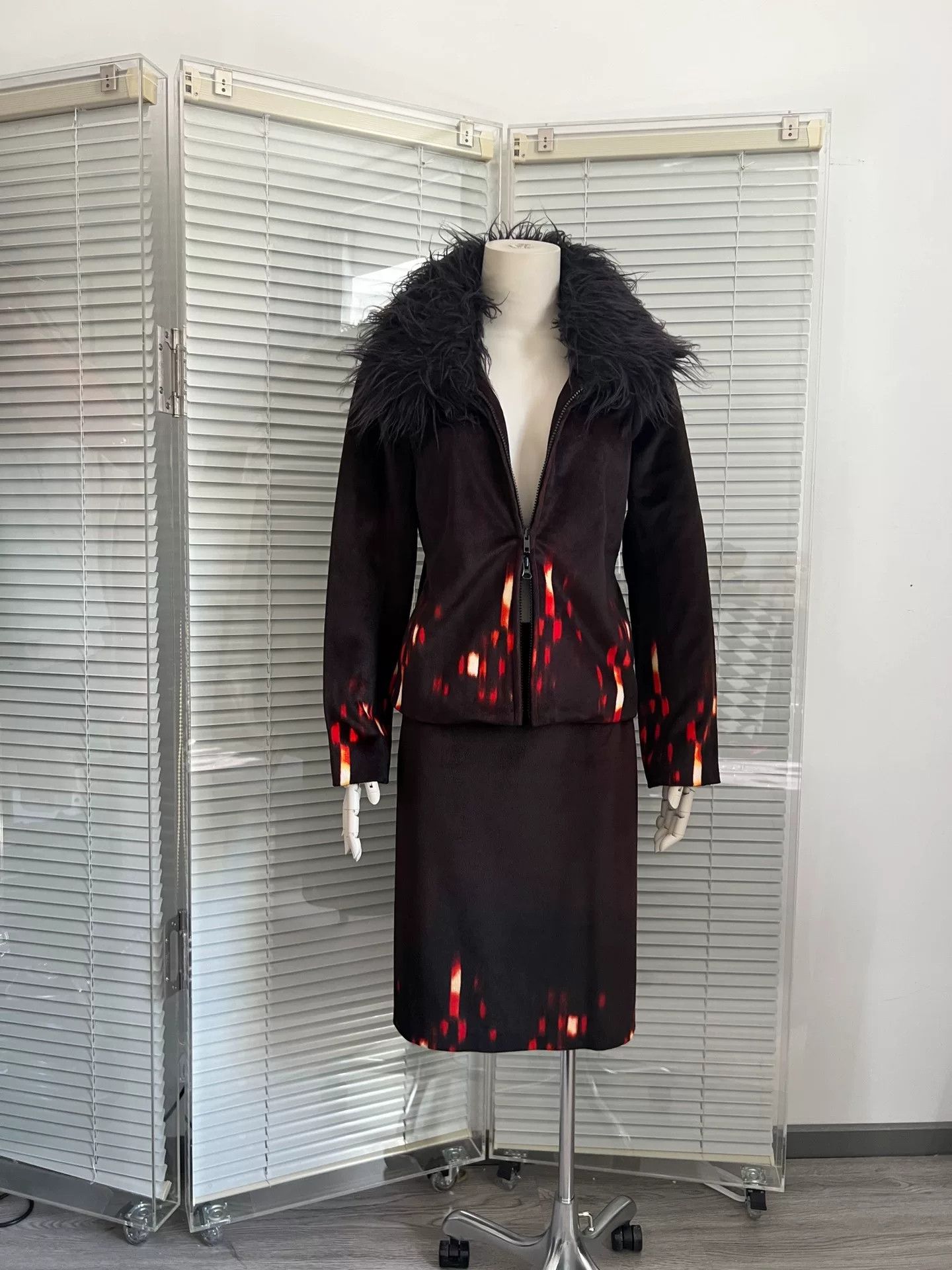 Vivienne Tam VIVIENNETAM Black Fur Collar Winter Set Size XS / US 0-2 / IT 36-38 - 4 Thumbnail