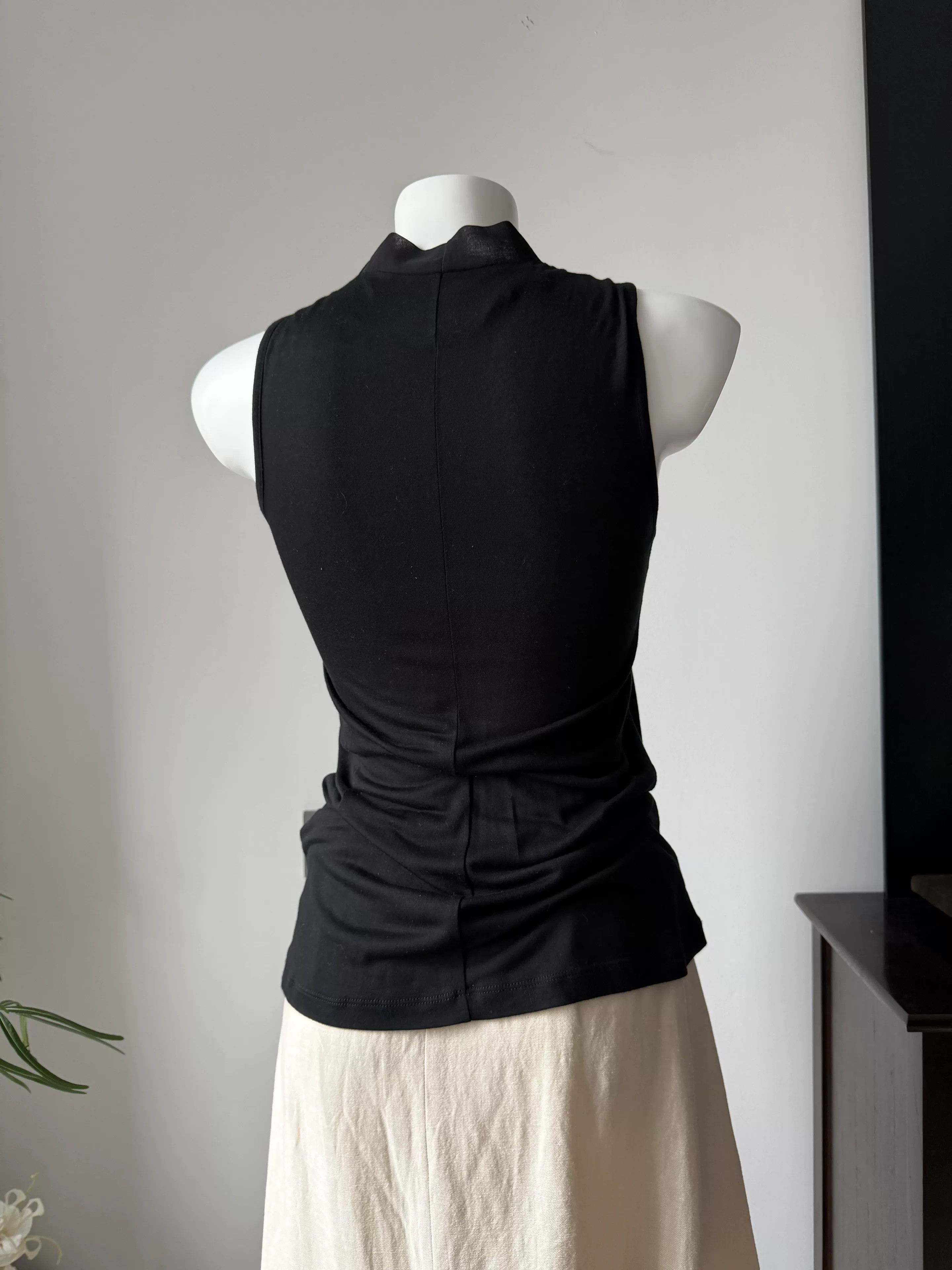 YITAI Black Irregular Strap Decor Stretch Vest Size M / US 6-8 / IT 42-44 - 8 Thumbnail