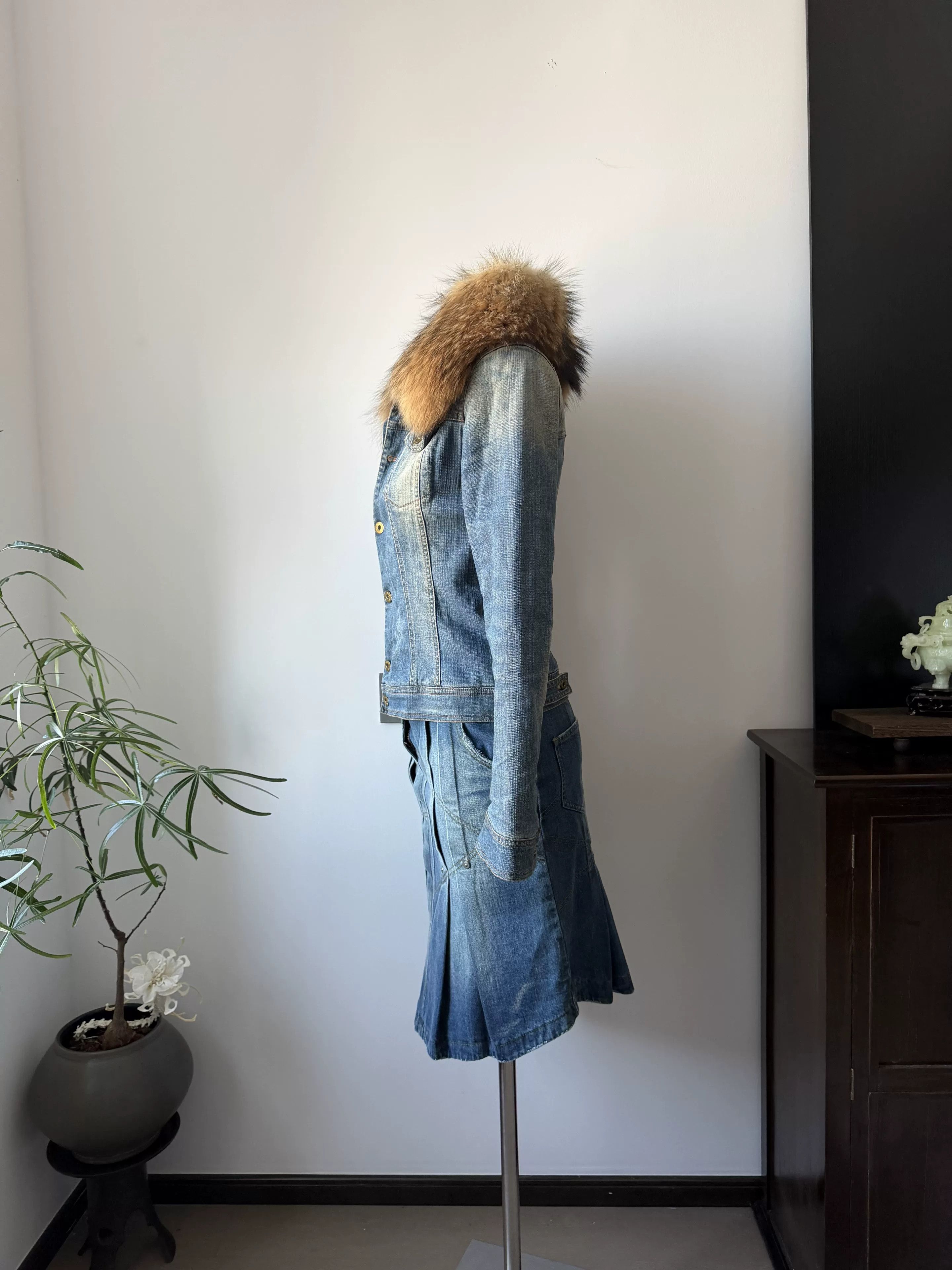 Dolce & Gabbana D&G Denim Jacket with Fur Collar Size M / US 6-8 / IT 42-44 - 5 Thumbnail