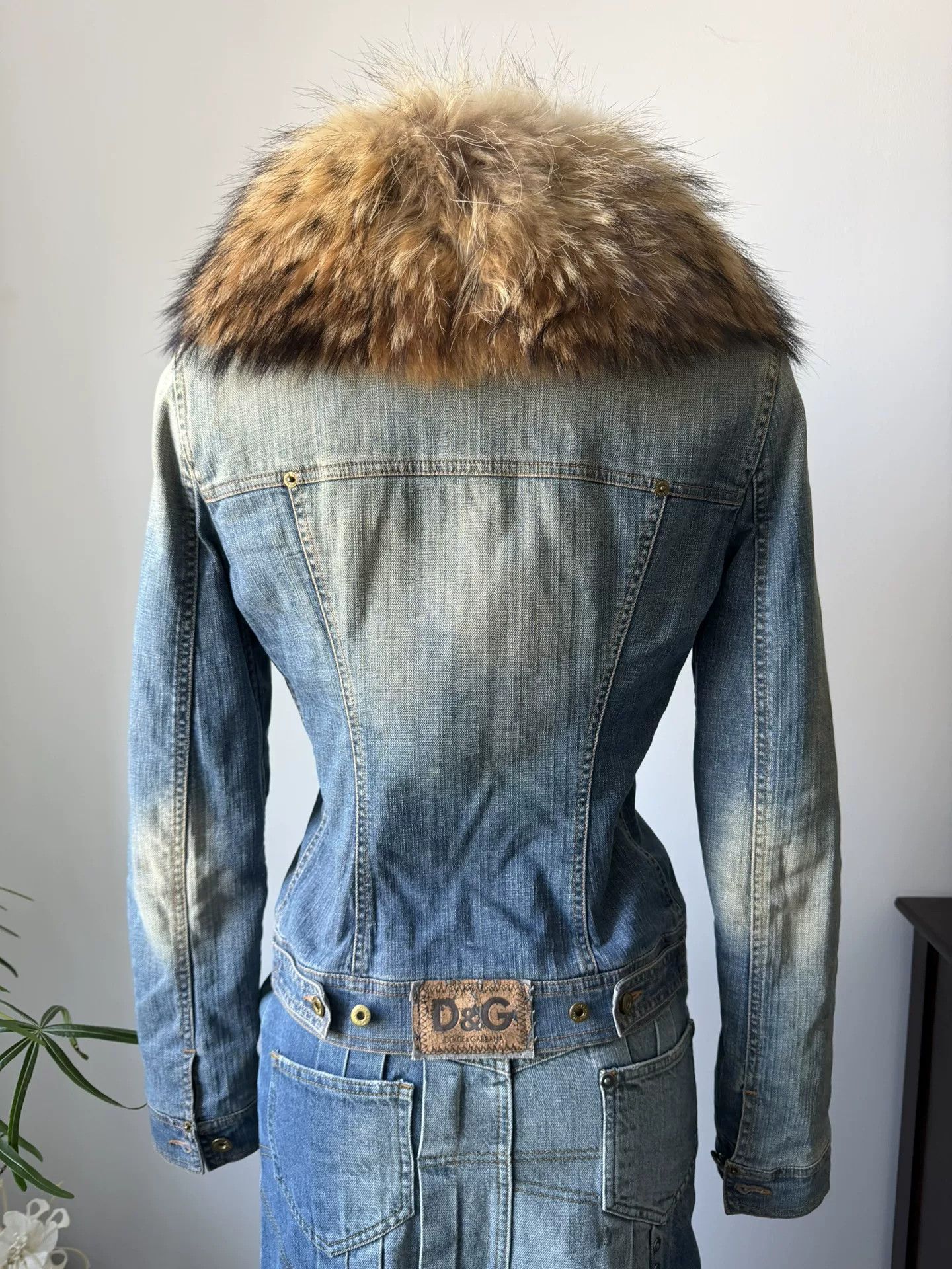 Dolce & Gabbana D&G Denim Jacket with Fur Collar Size M / US 6-8 / IT 42-44 - 6 Thumbnail