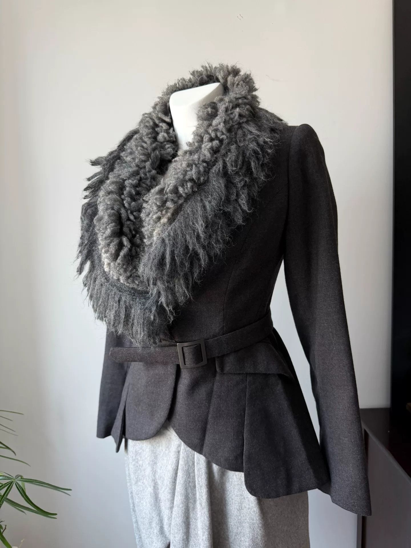 Ermanno Scervino Ermanno Scervino Fur Collar Wool Jacket Size M / US 6-8 / IT 42-44 - 4 Thumbnail