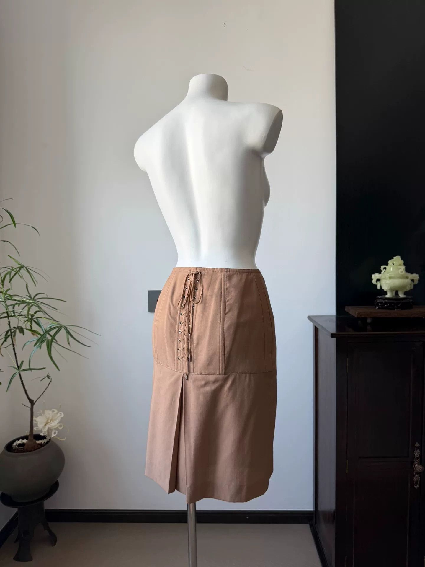 Jean Paul Gaultier Jean Paul Gaultier Cinnamon Pink Pencil Skirt Size 36" / US 14 / IT 50 - 2 Thumbnail