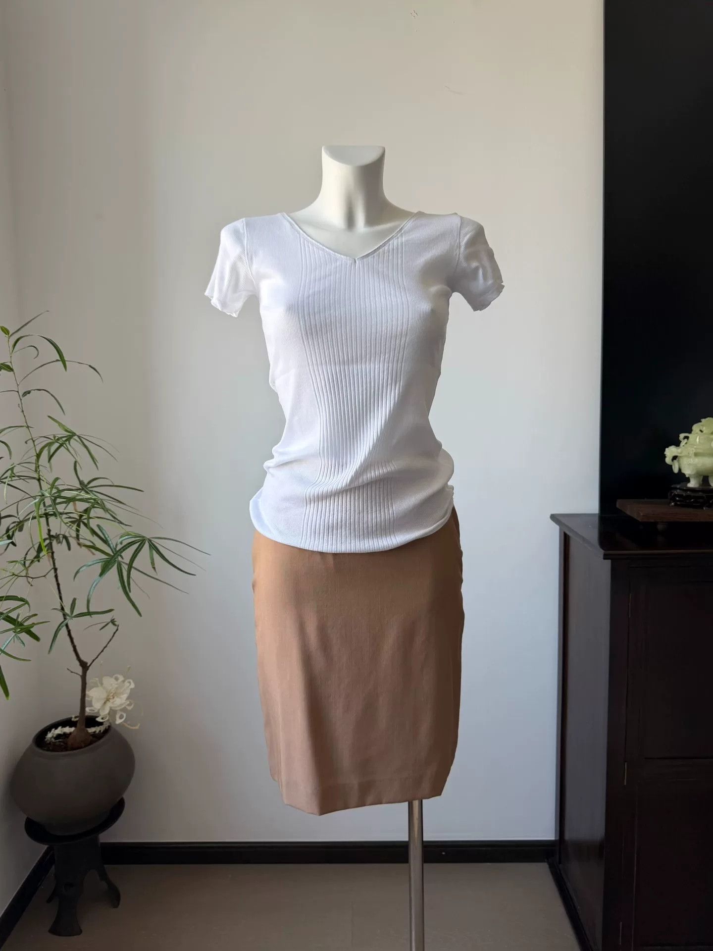 Jean Paul Gaultier Jean Paul Gaultier Cinnamon Pink Pencil Skirt Size 36" / US 14 / IT 50 - 4 Thumbnail