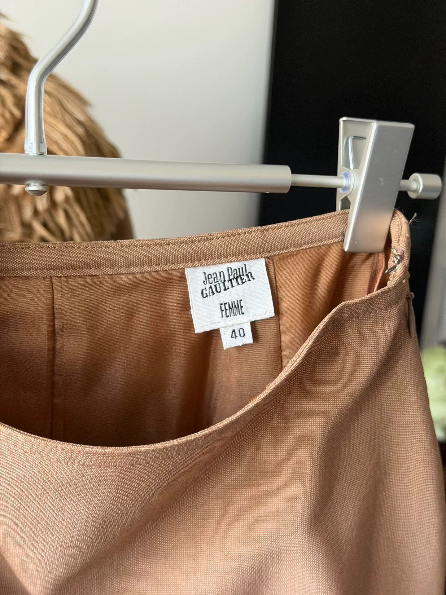 Jean Paul Gaultier Jean Paul Gaultier Cinnamon Pink Pencil Skirt Size 36" / US 14 / IT 50 - 7 Thumbnail