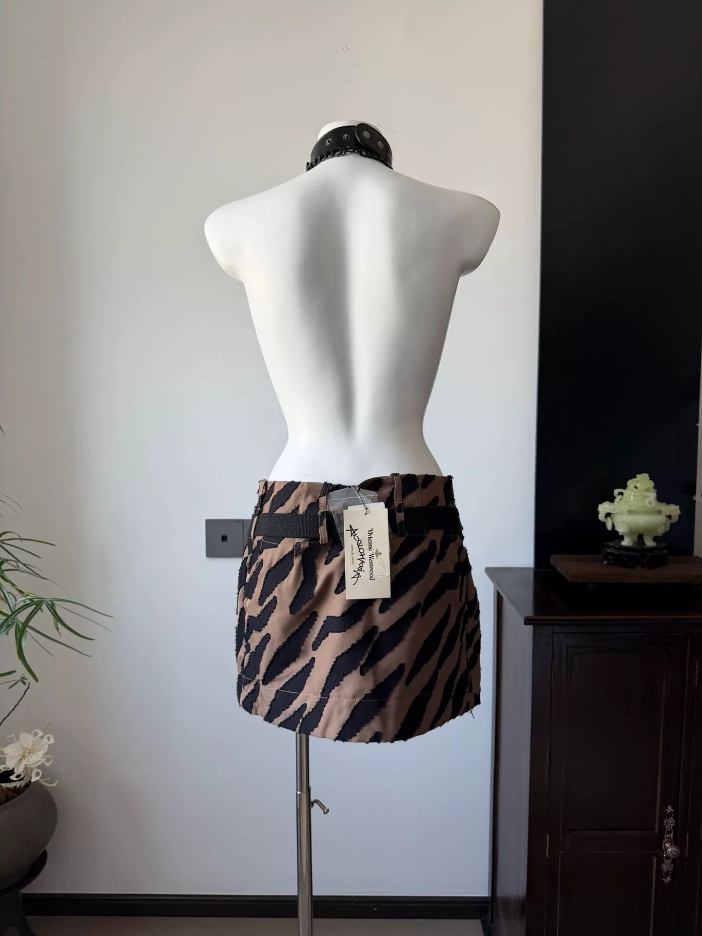 Vivienne Westwood Vivienne Westwood Animal Print Mini Skirt Size 38" / US 16 / IT 52 - 5 Thumbnail