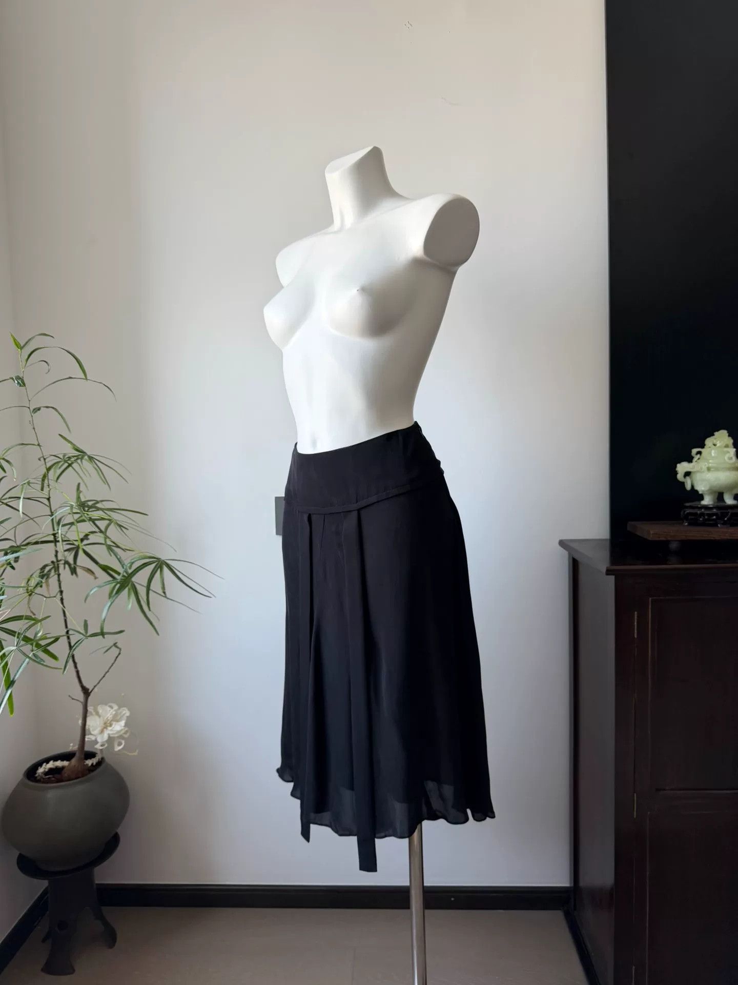 Kenzo KENZO Black Silk Pencil Flare Skirt Size 40" / US 18 - 3 Thumbnail