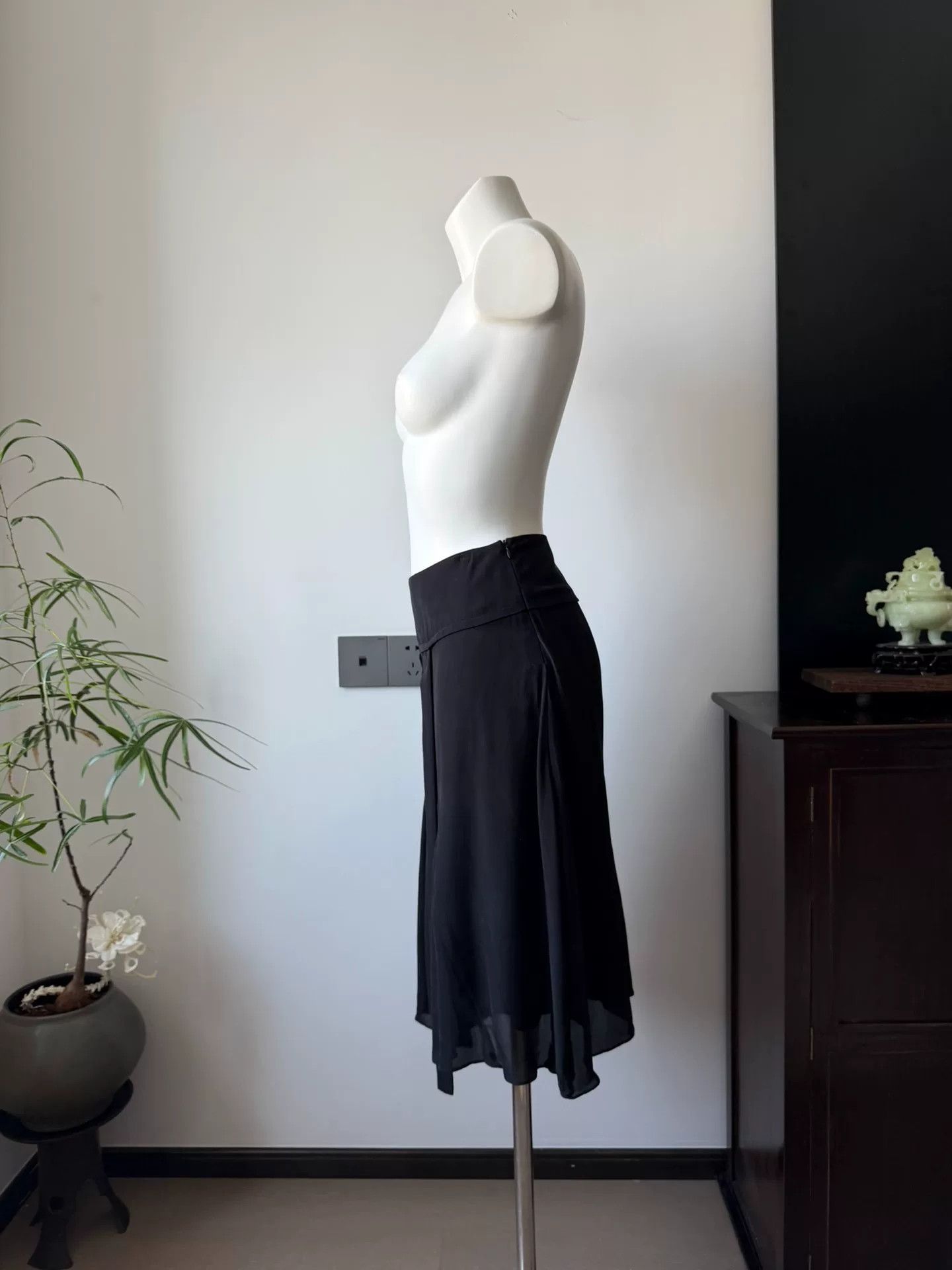 Kenzo KENZO Black Silk Pencil Flare Skirt Size 40" / US 18 - 4 Thumbnail