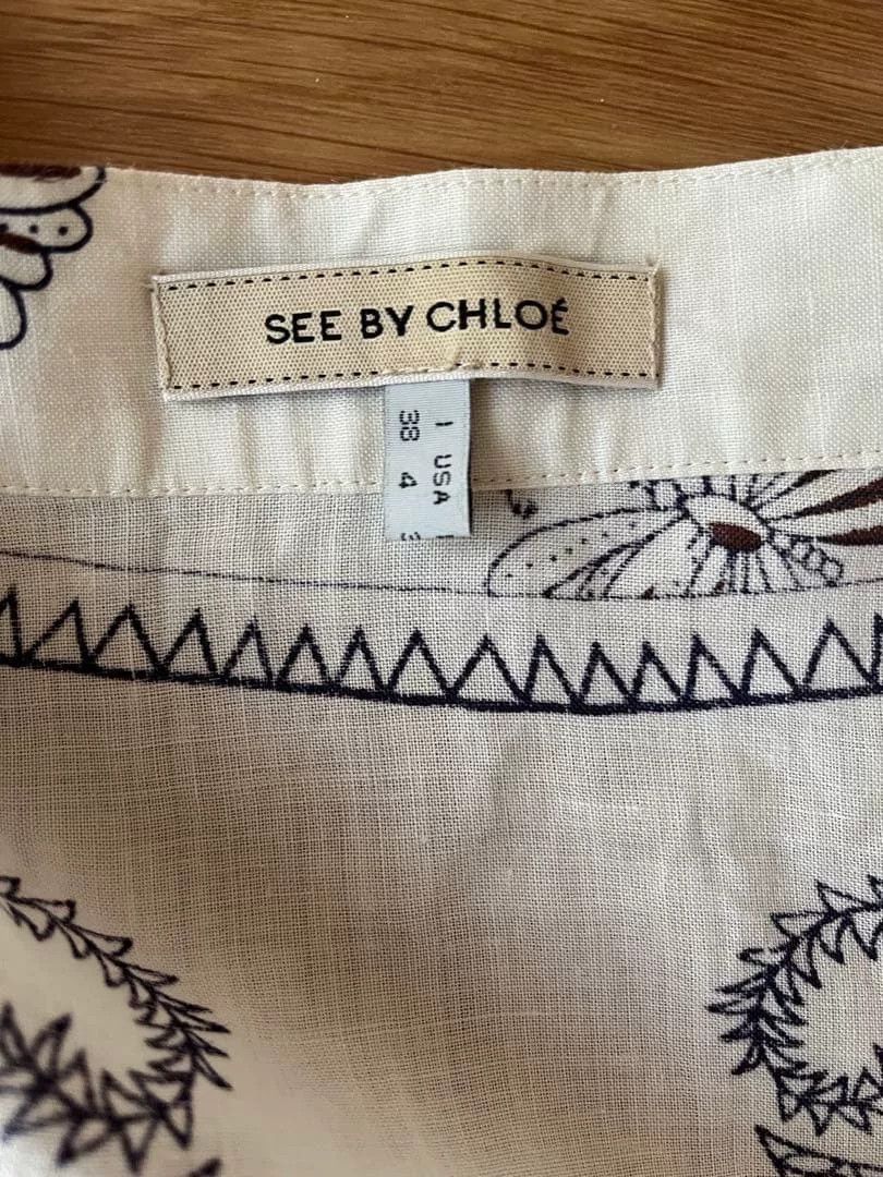 See by Chloe See by Chloe Moth Print Wrap Skirt Size 30" / US 8 / IT 44 - 9 Thumbnail