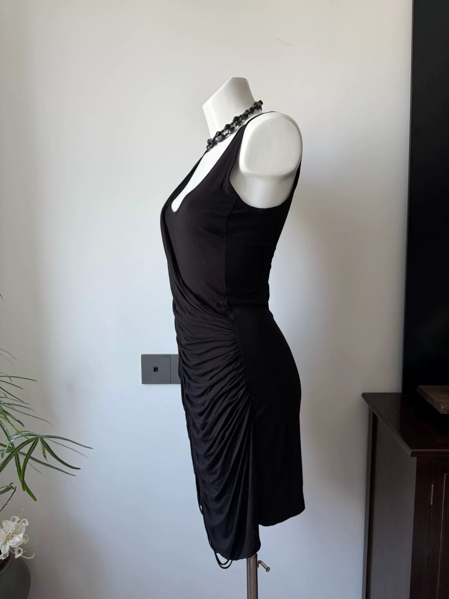 Karen Millen Pleated Tight Black Stretch Dress Size M / US 6-8 / IT 42-44 - 6 Thumbnail