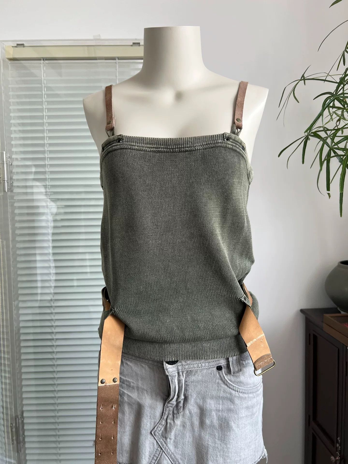 MAX&Co. MAX&co Washed Vintage Knit Camisole Size S / US 4 / IT 40 - 7 Thumbnail