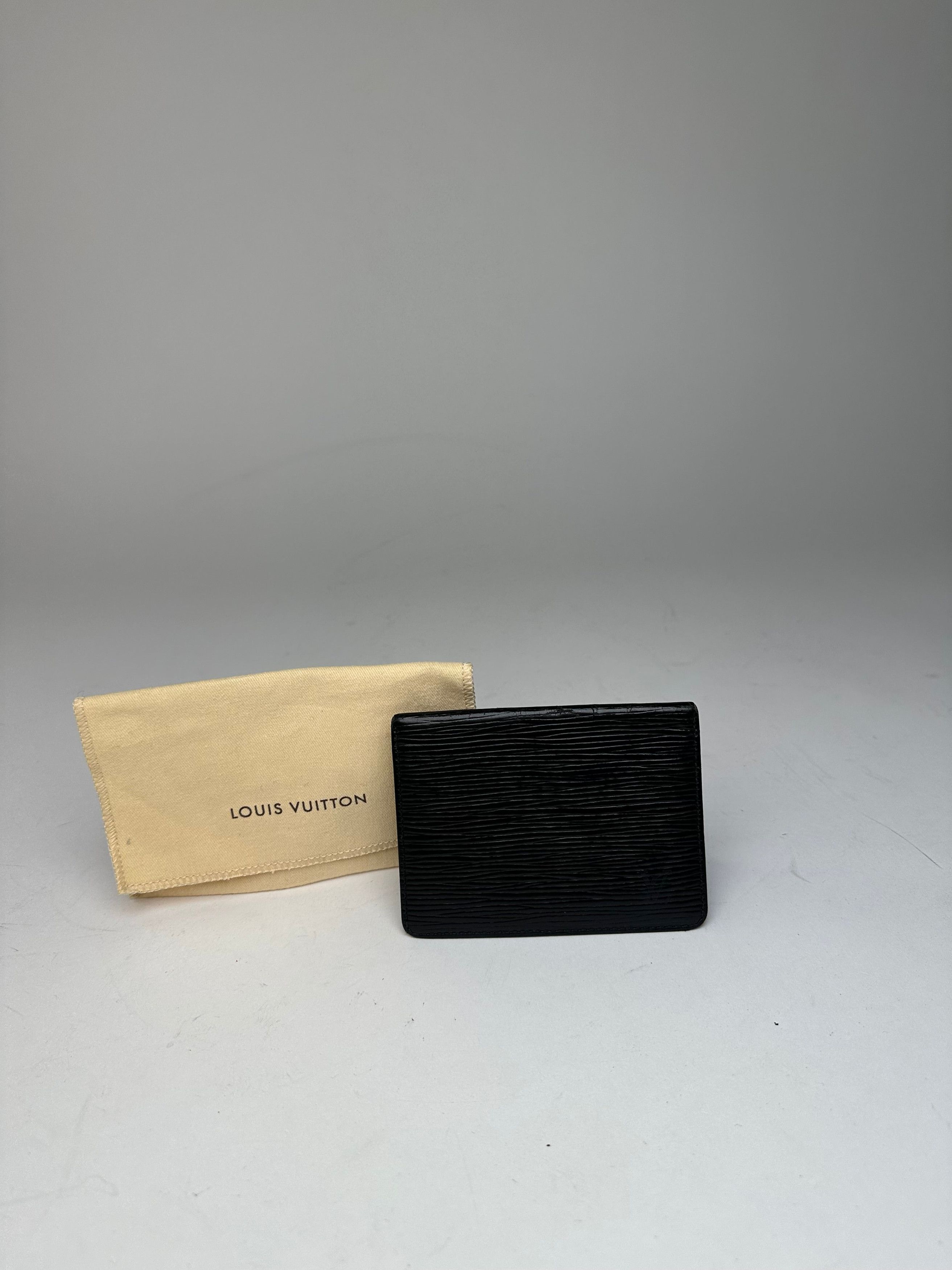 Louis Vuitton Vintage EPI Leather Card Holder Black Size ONE SIZE - 2 Thumbnail