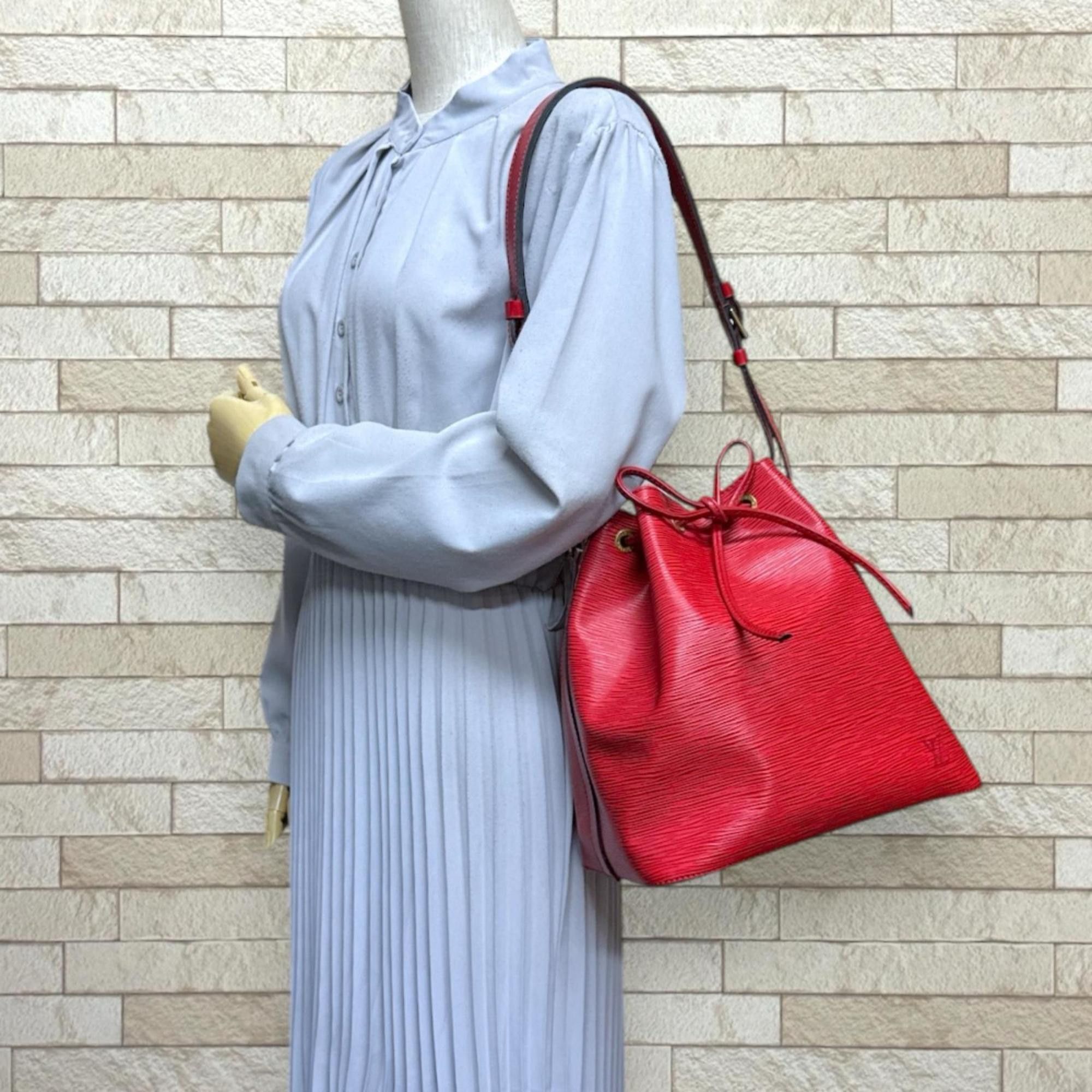 Louis Vuitton Louis Vuitton Petit Noé Epi Shoulder Bag, Leather M44107, Red, Women's, LOUIS VUITTON, Used Size ONE SIZE - 2 Thumbnail